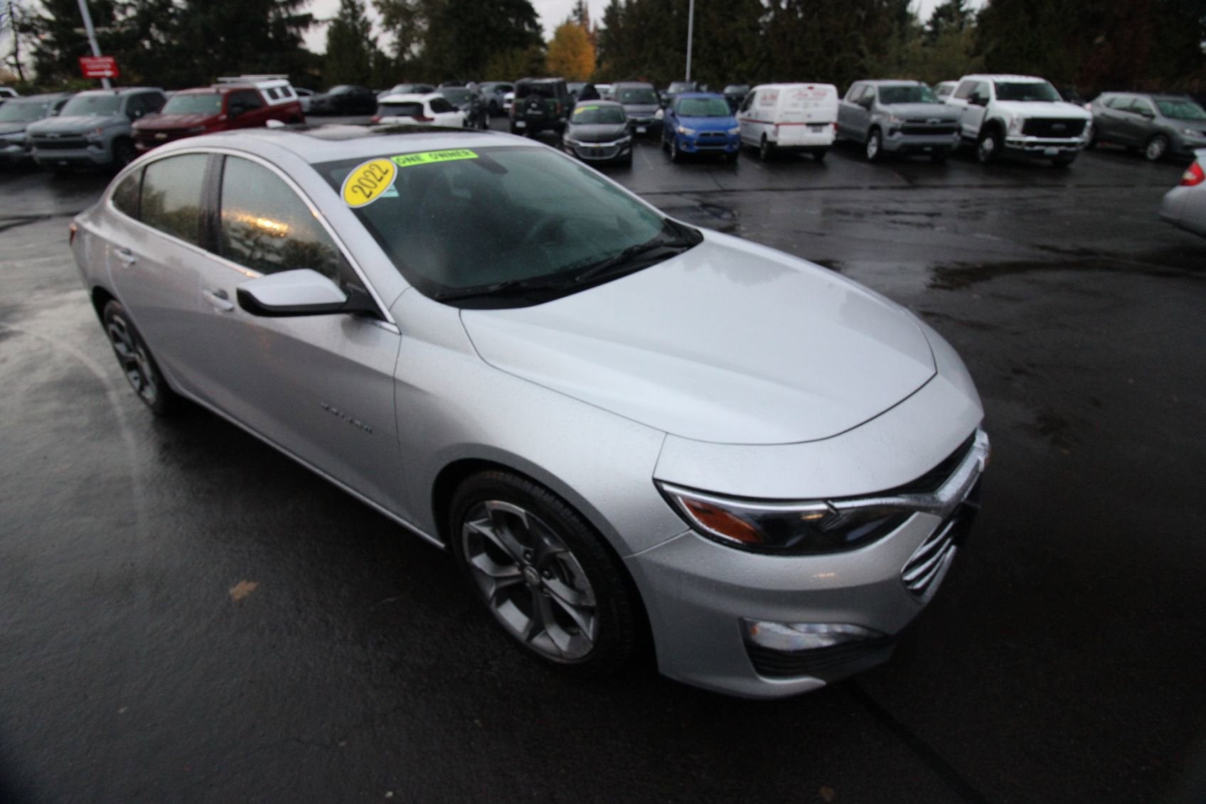 View vehicle photo 7