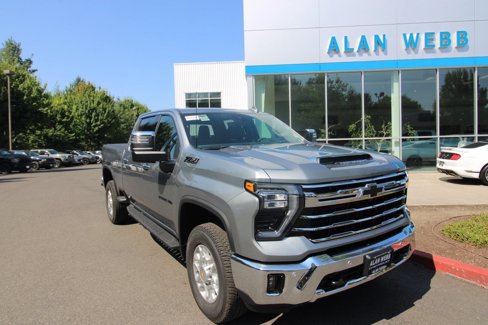 Sterling Gray Metallic 2026 Chevrolet Silverado 2500HD Pickup Truck Four-Wheel Drive Automatic