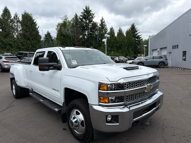 White 2019 Chevrolet Silverado 3500HD Pickup Truck Four-Wheel Drive Automatic