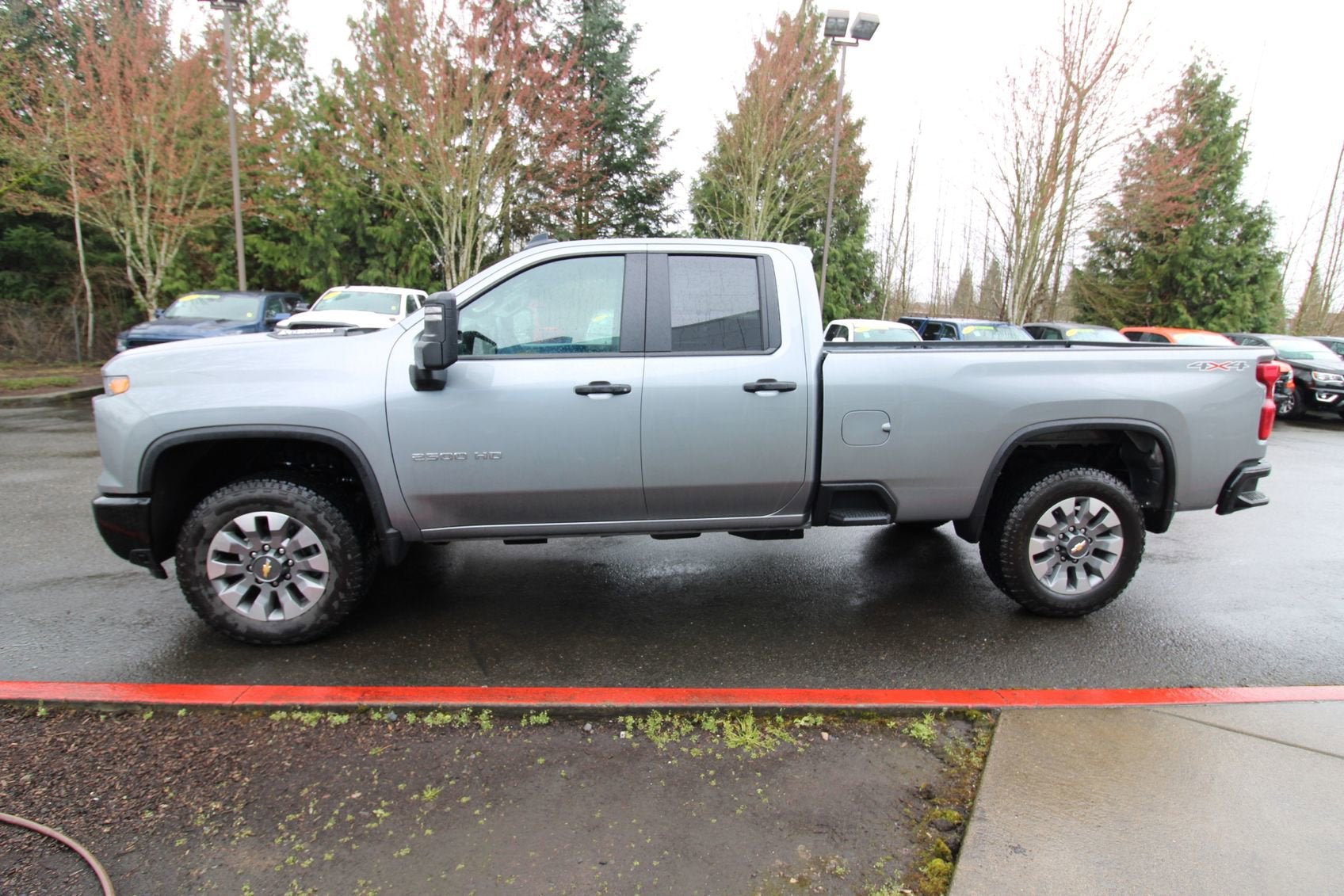 View vehicle photo 7