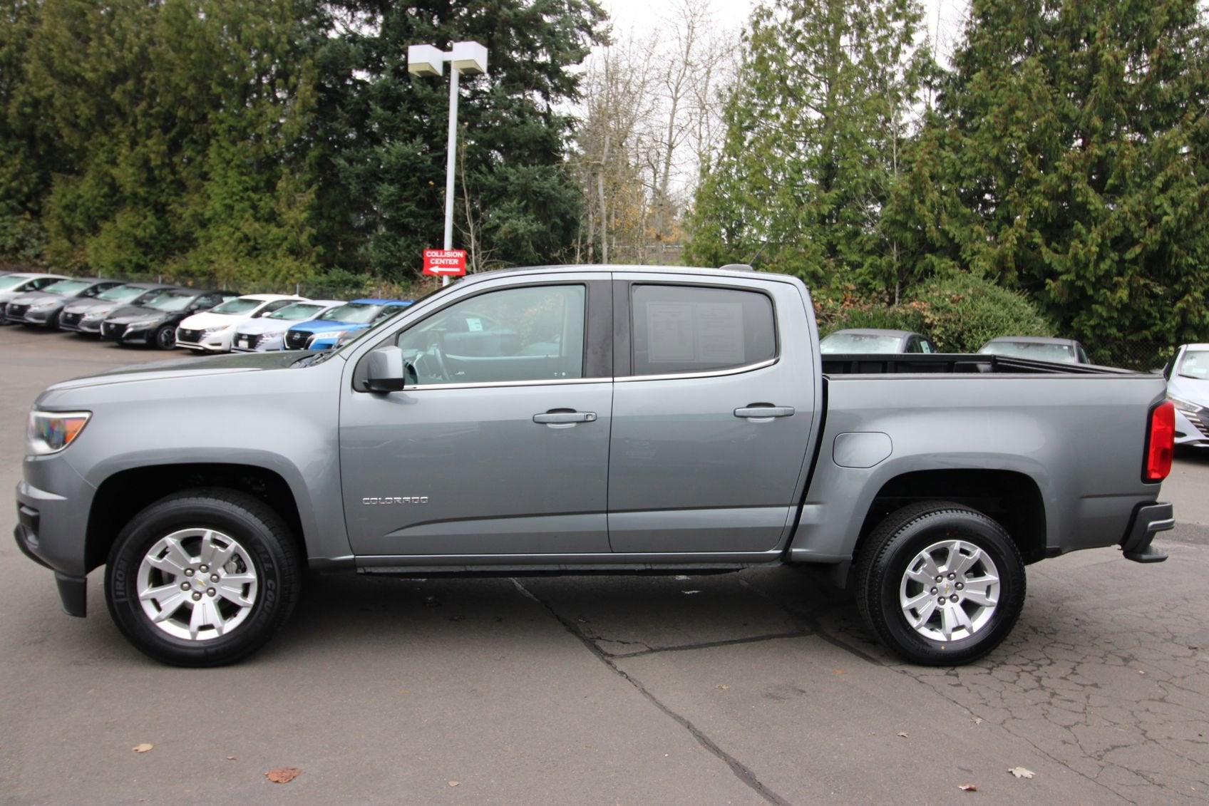 View vehicle photo 2
