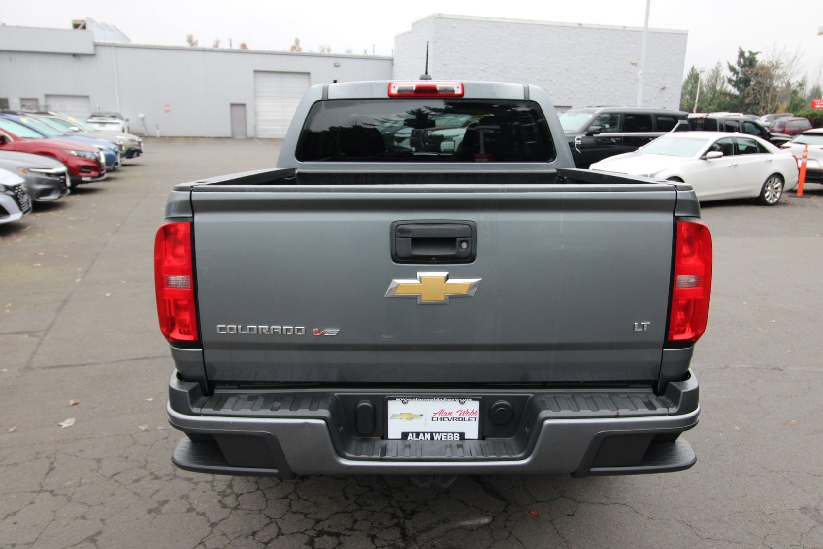 View vehicle photo 4
