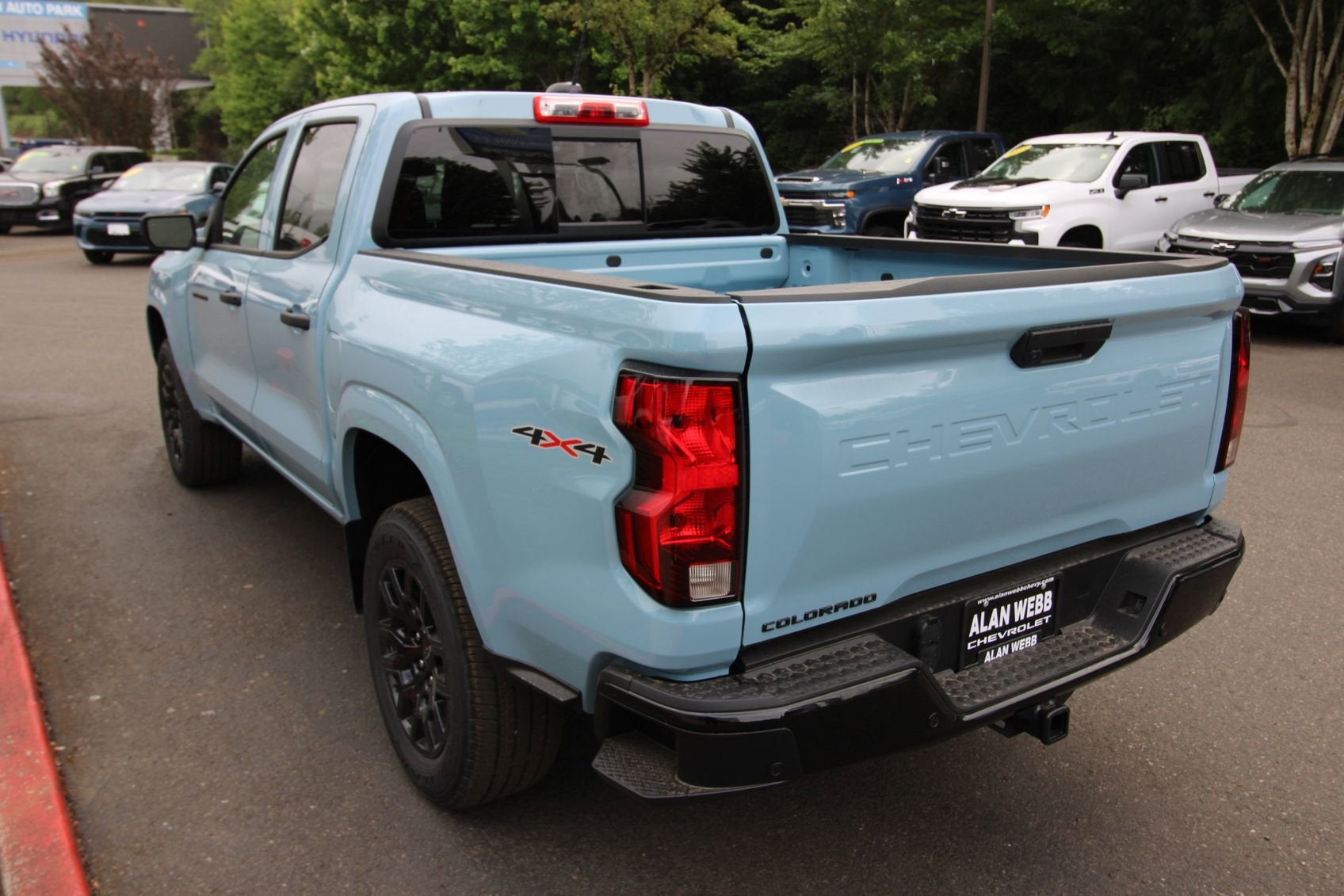 View vehicle photo 6