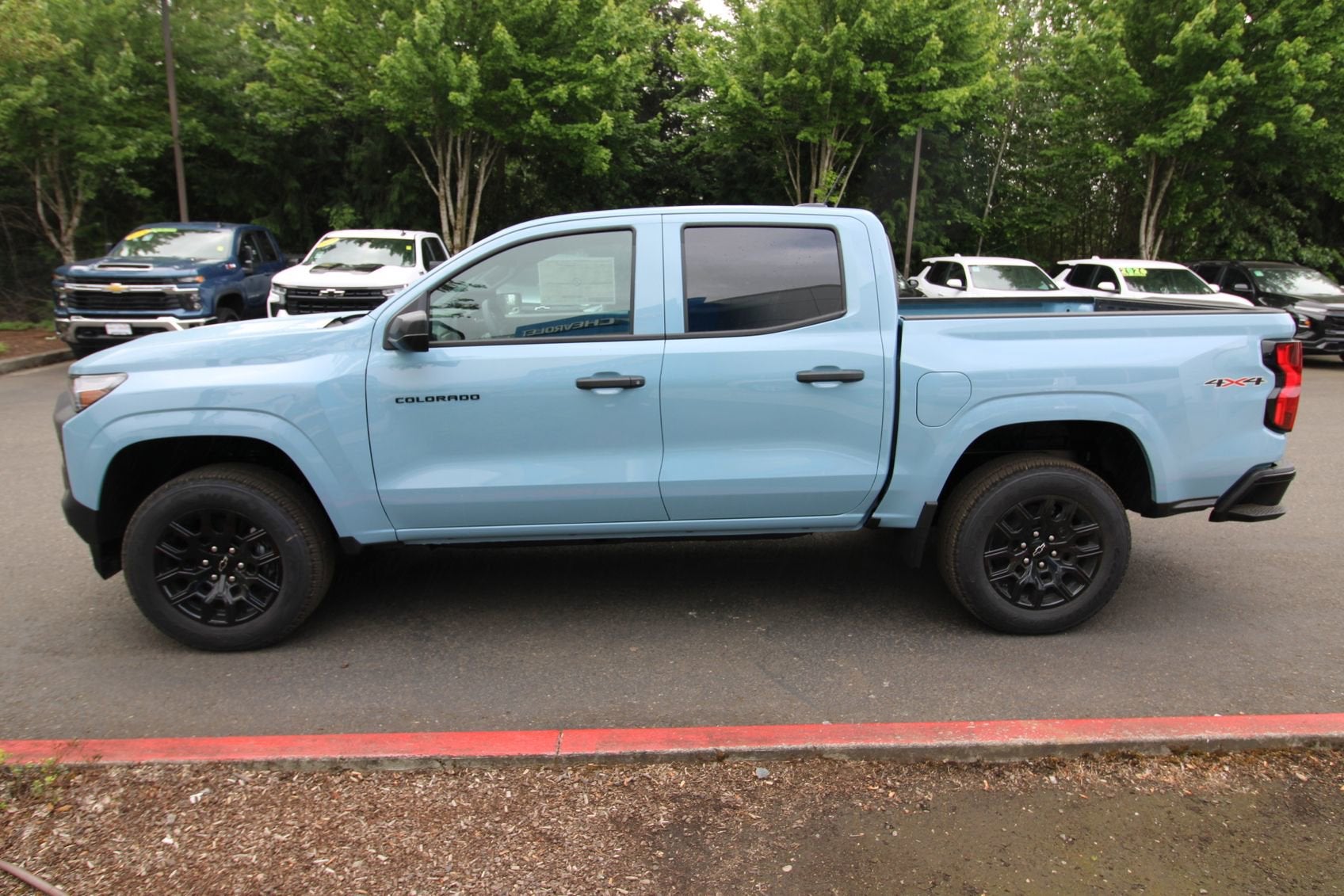 View vehicle photo 7