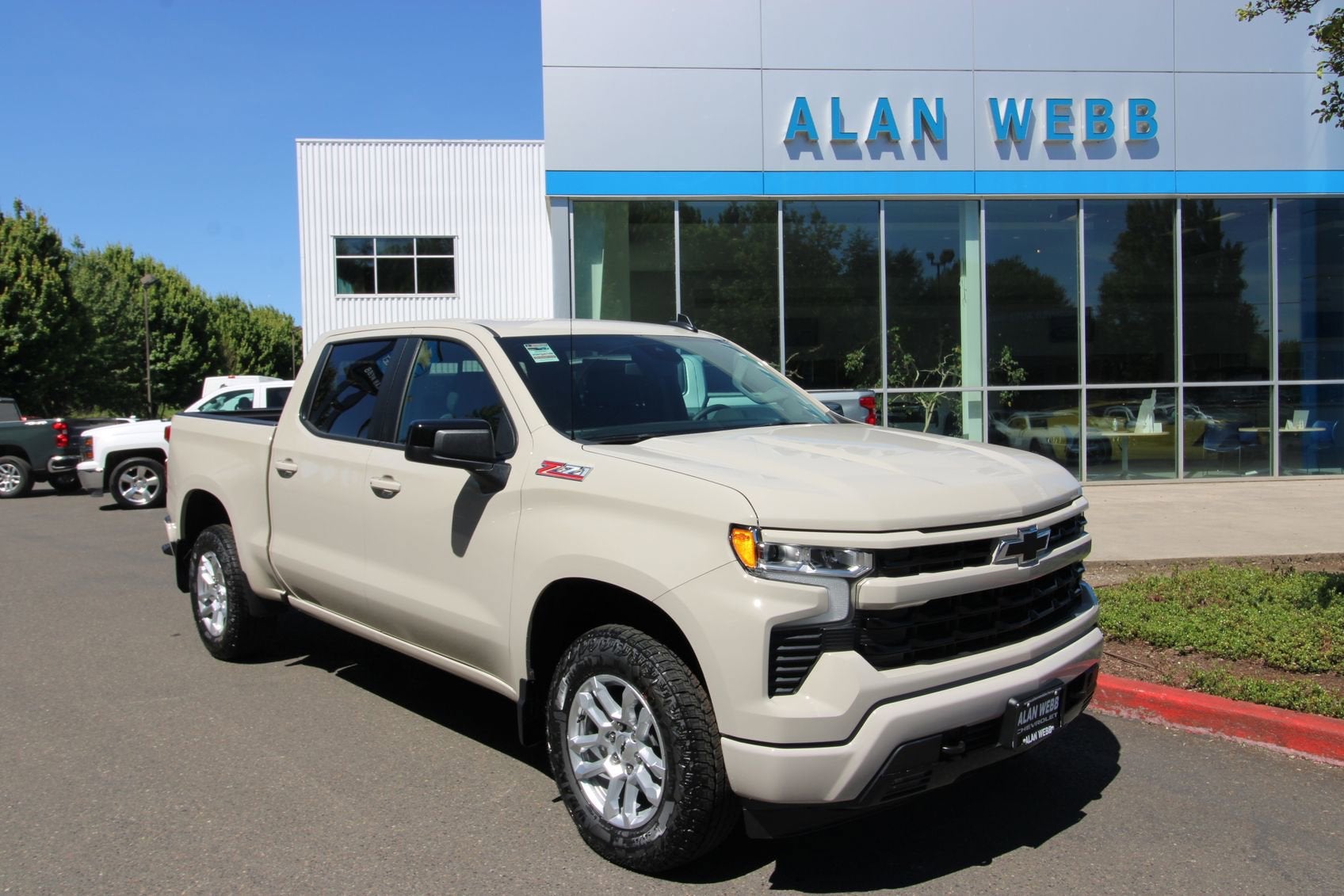 White Sands 2026 Chevrolet Silverado 1500 Pickup Truck Four-Wheel Drive Automatic