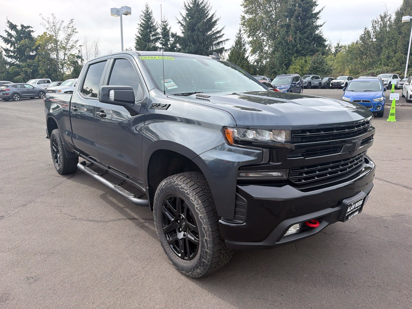Shadow Gray Metallic 2022 Chevrolet Silverado 1500 Pickup Truck Four-Wheel Drive Automatic