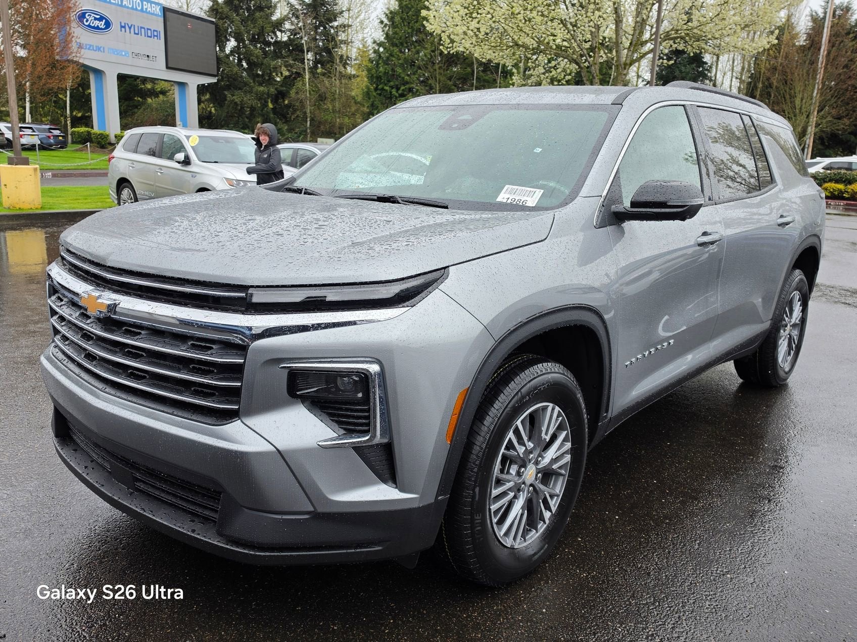 View vehicle photo 2