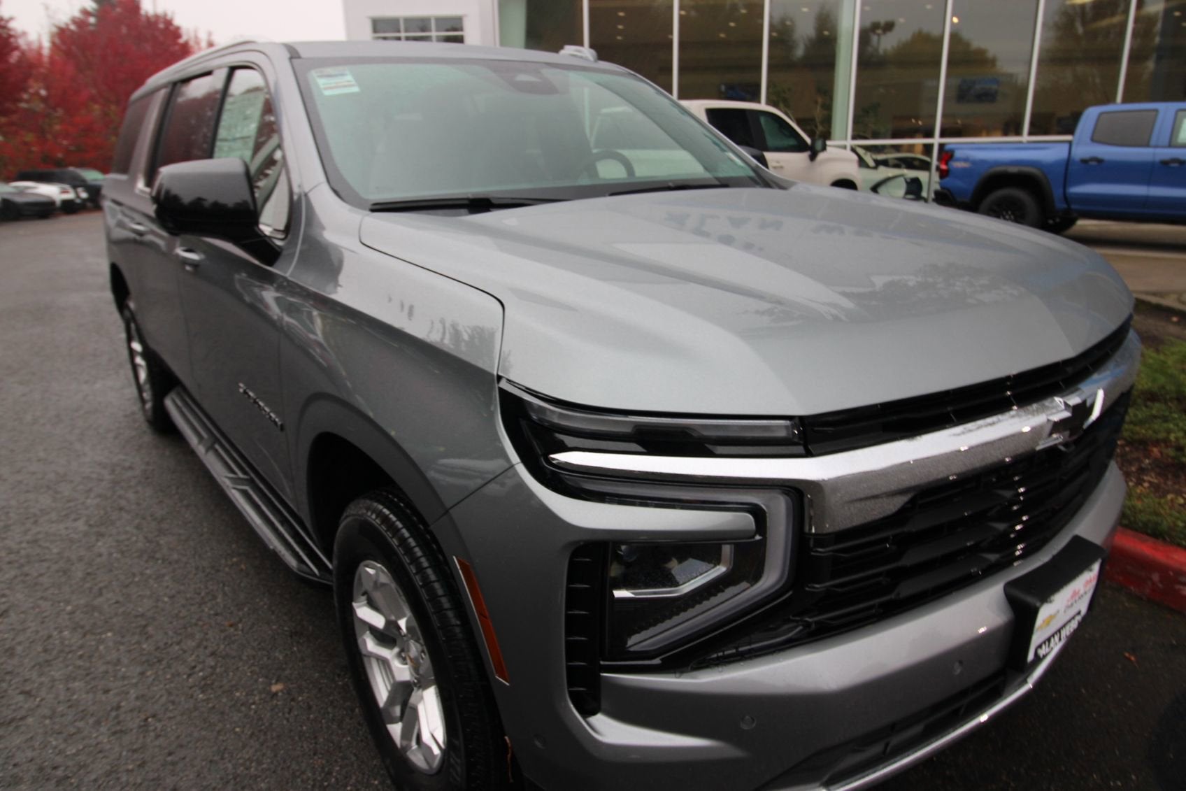 View vehicle photo 2