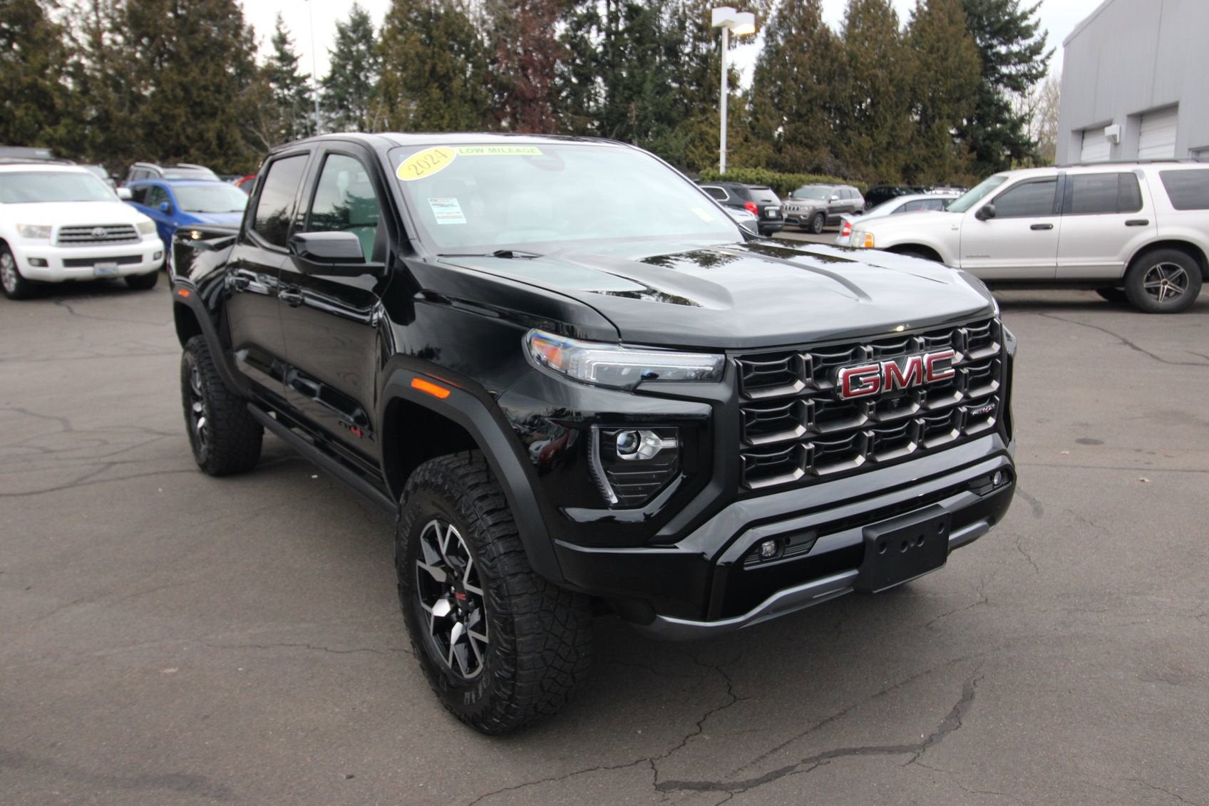 2024 GMC Canyon AT4X Crew Cab 4WD