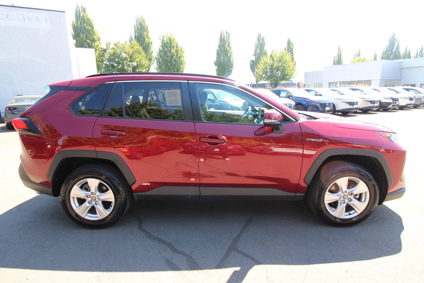 View vehicle photo 6
