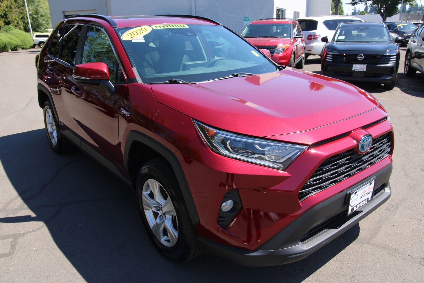 View vehicle photo 7