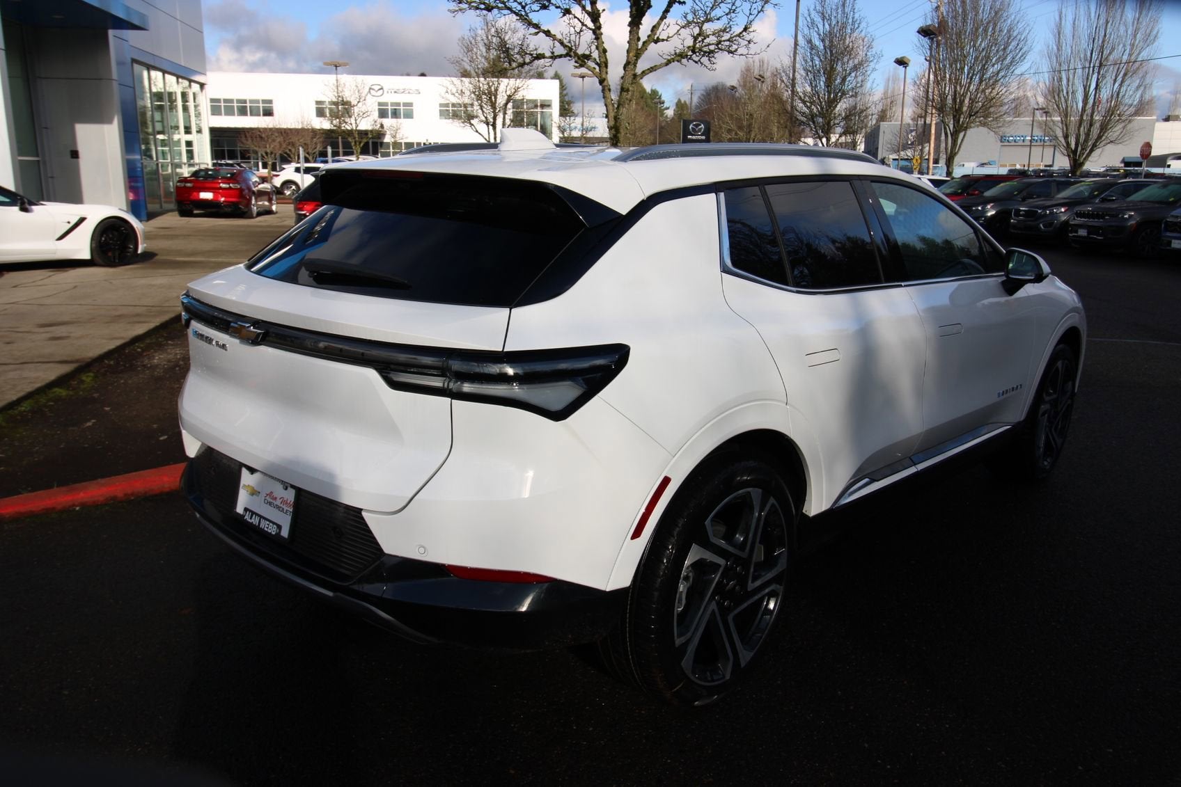 View vehicle photo 3