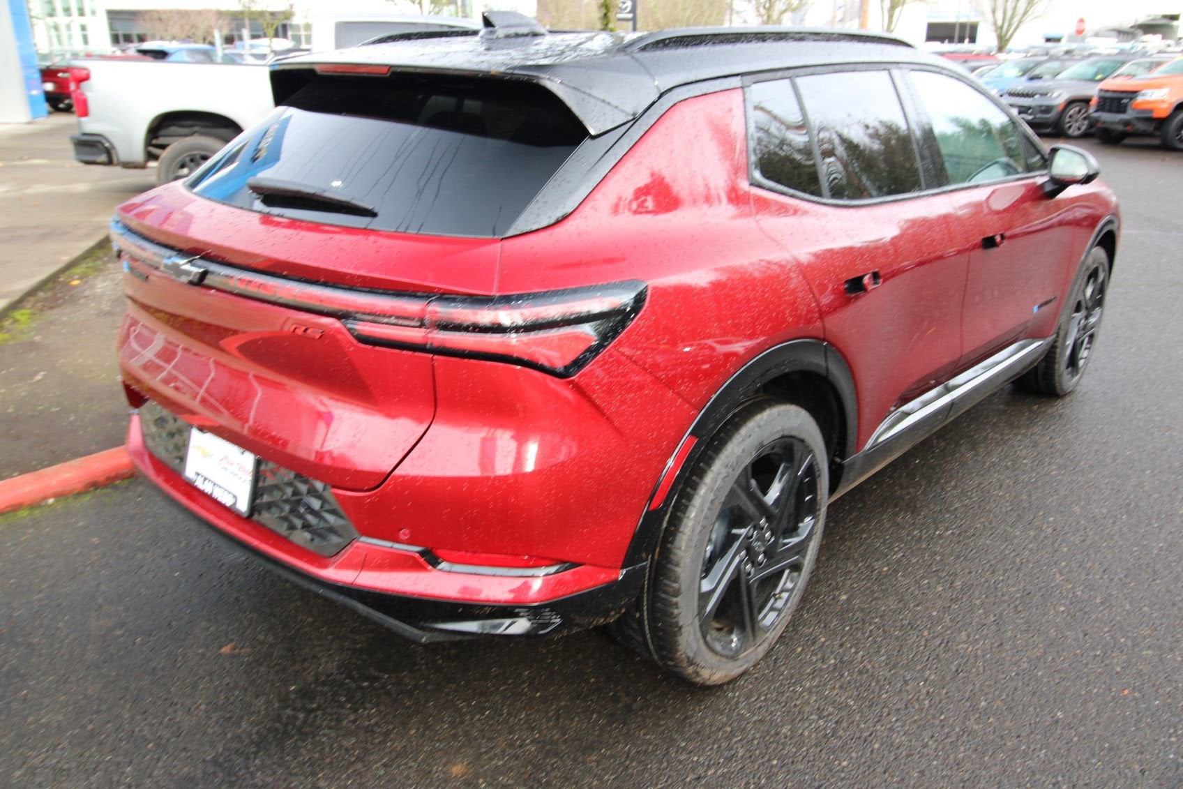 View vehicle photo 4