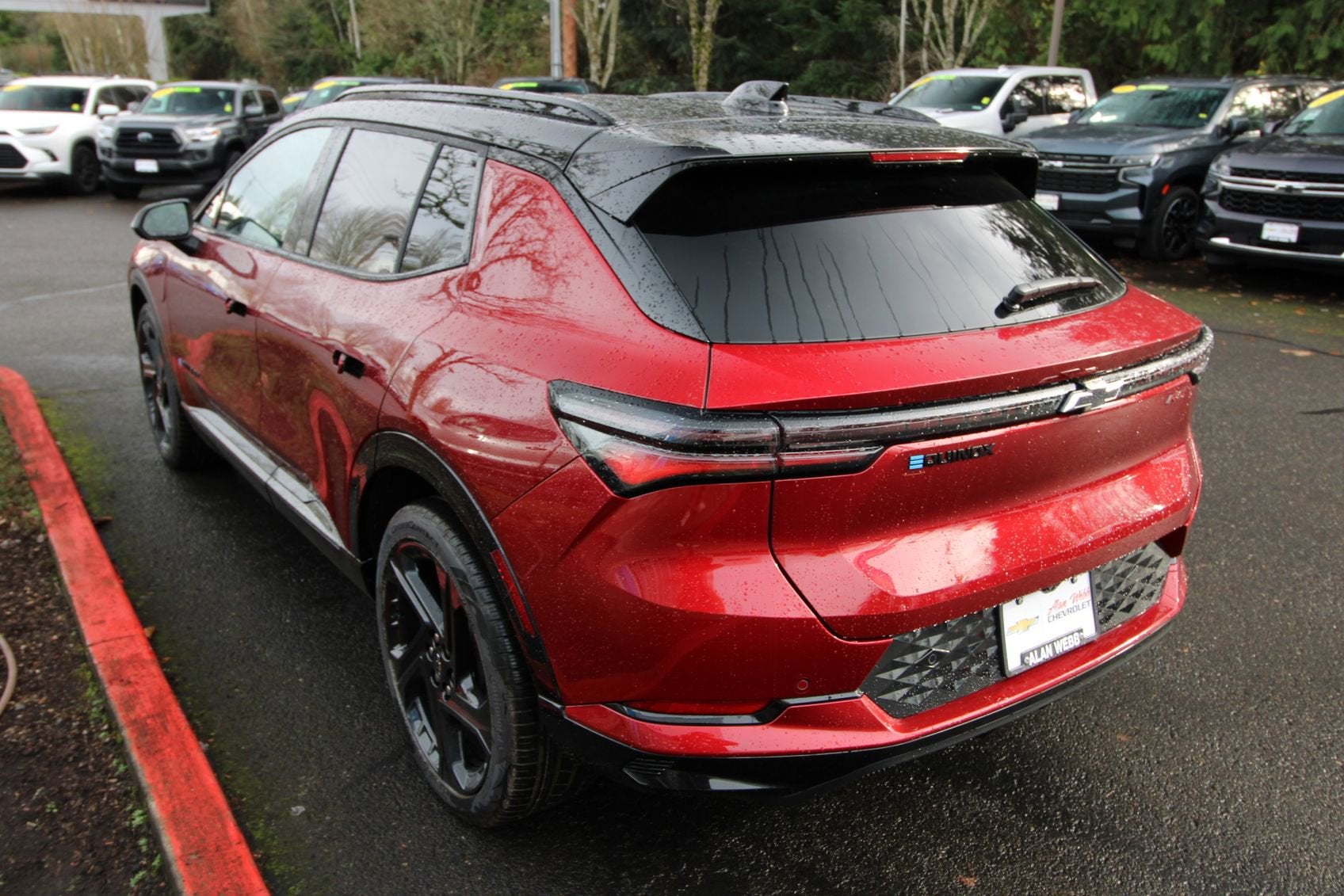 View vehicle photo 6