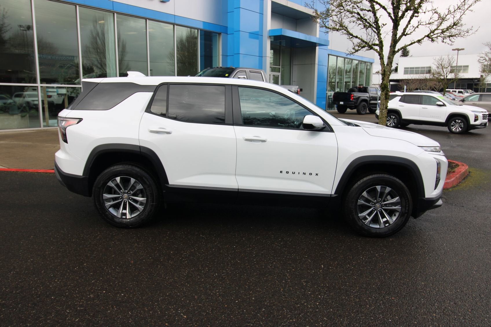 View vehicle photo 2