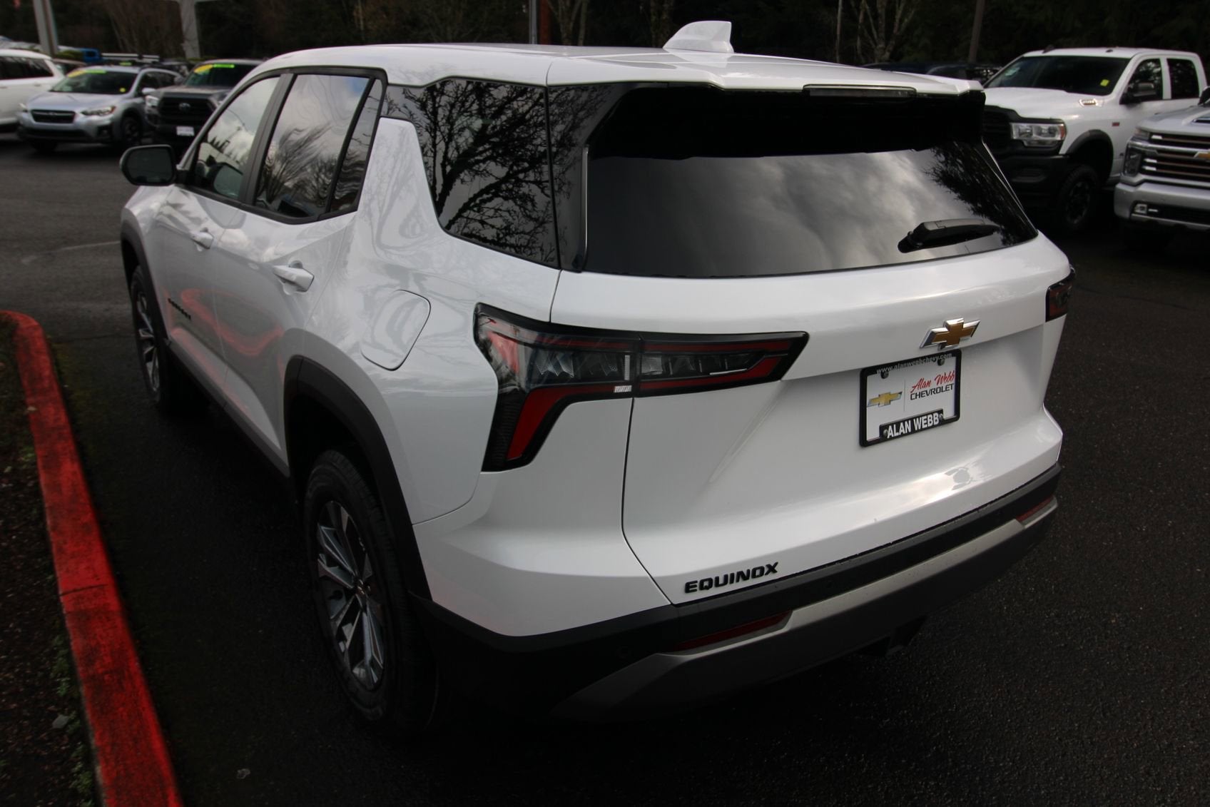 View vehicle photo 5