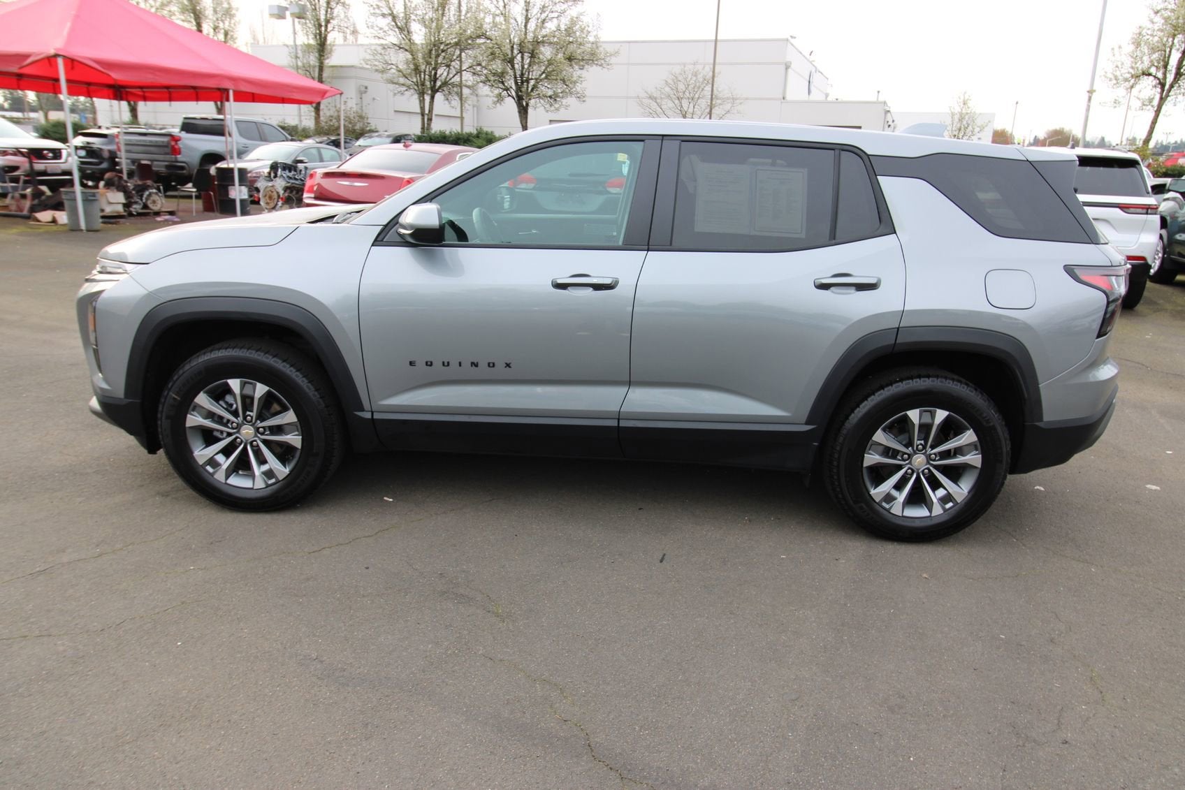 View vehicle photo 6