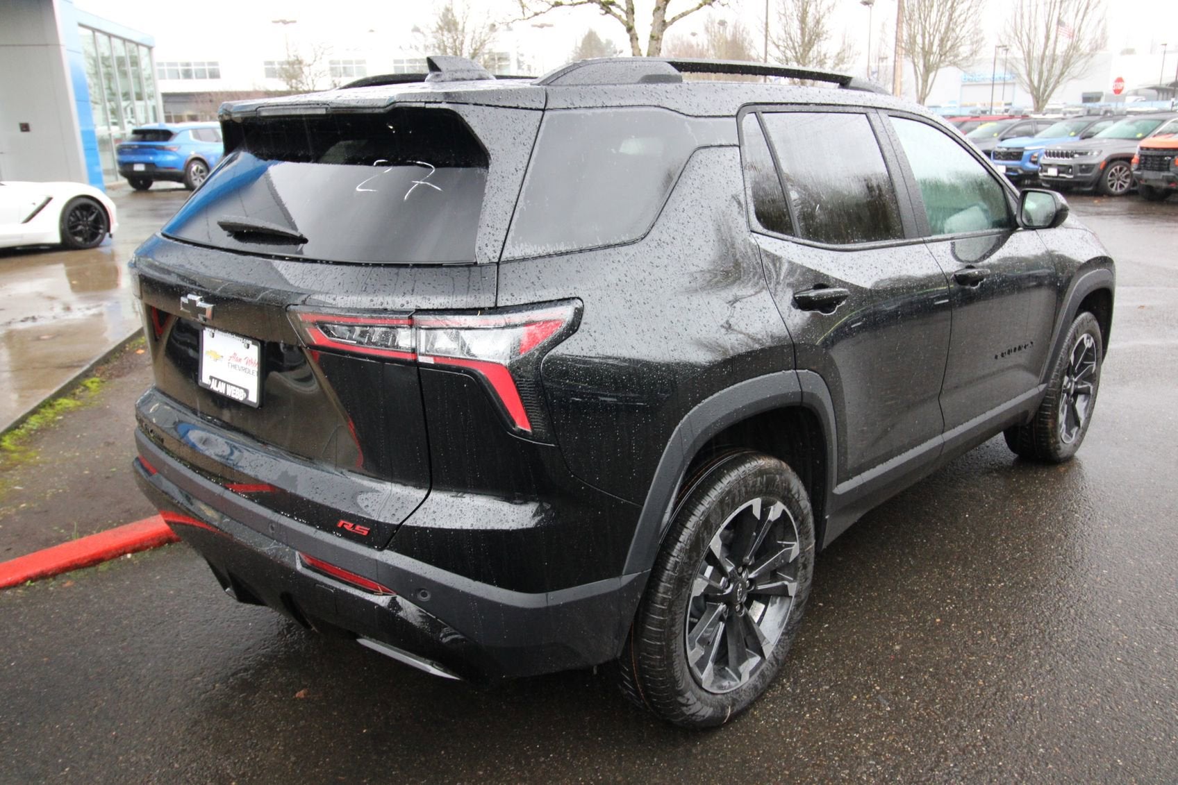 View vehicle photo 3