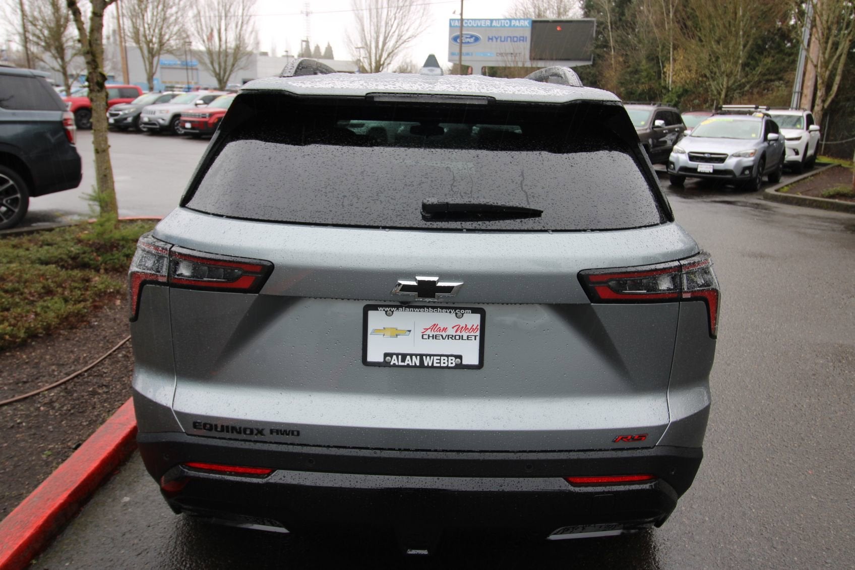 View vehicle photo 5
