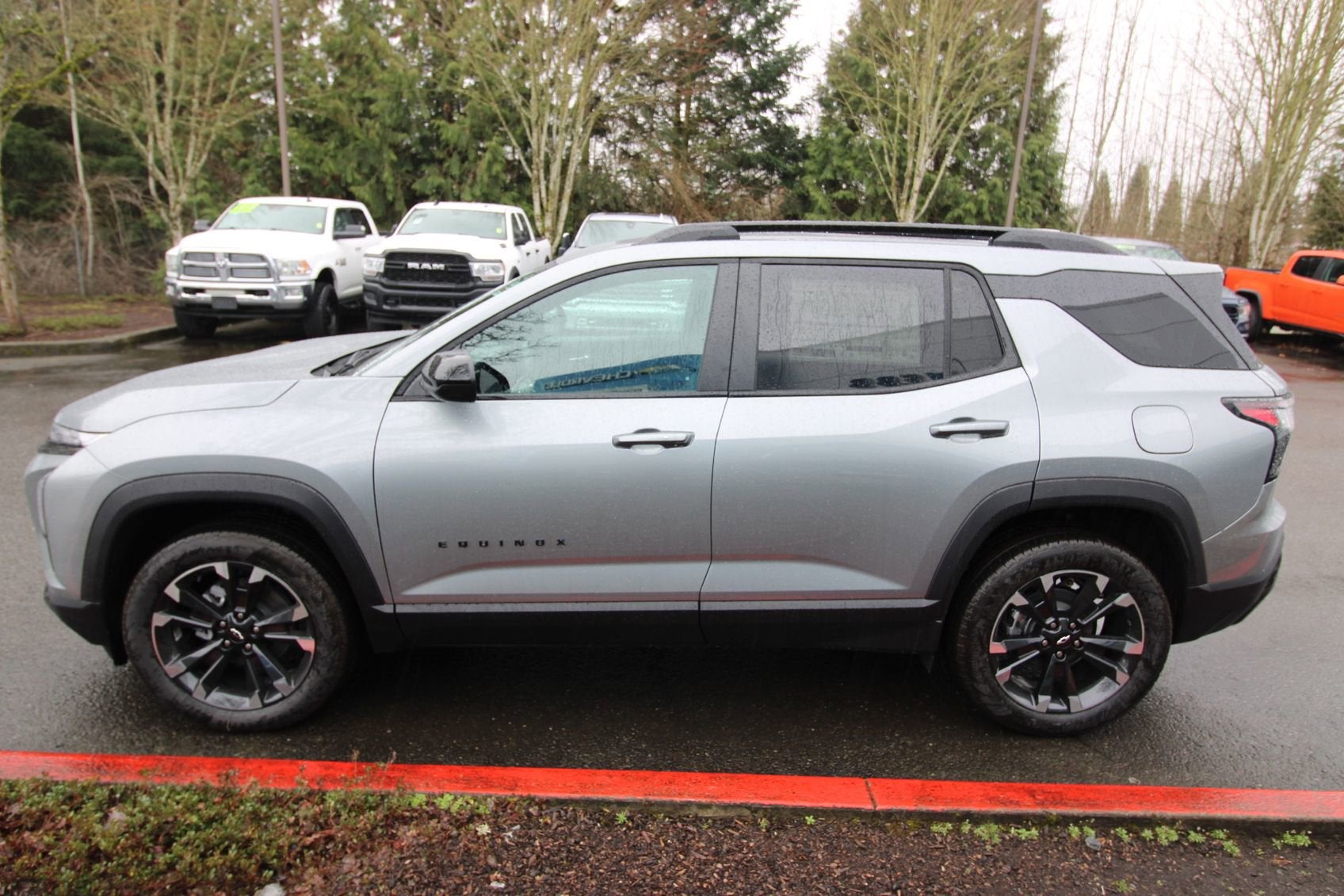View vehicle photo 7