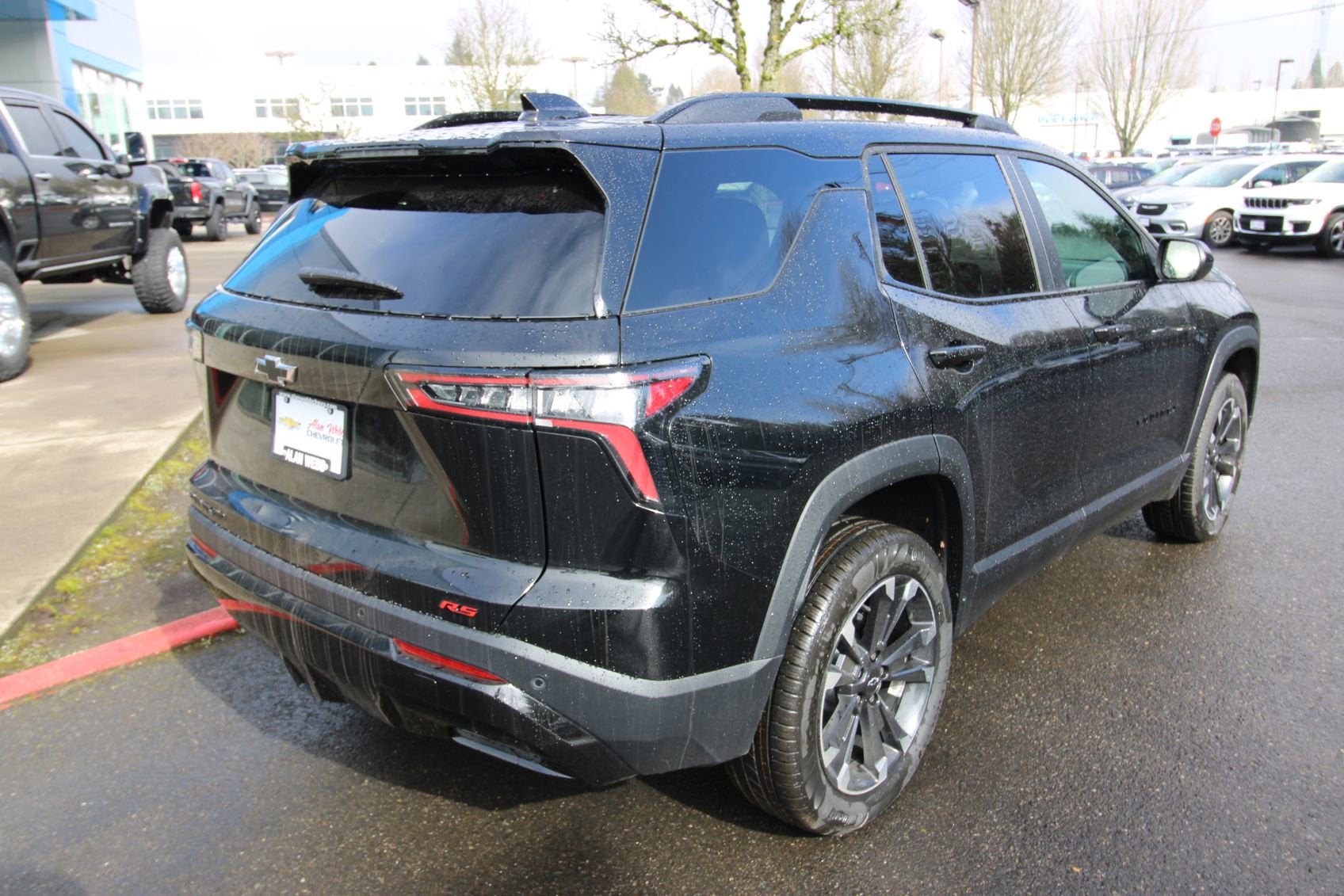 View vehicle photo 4