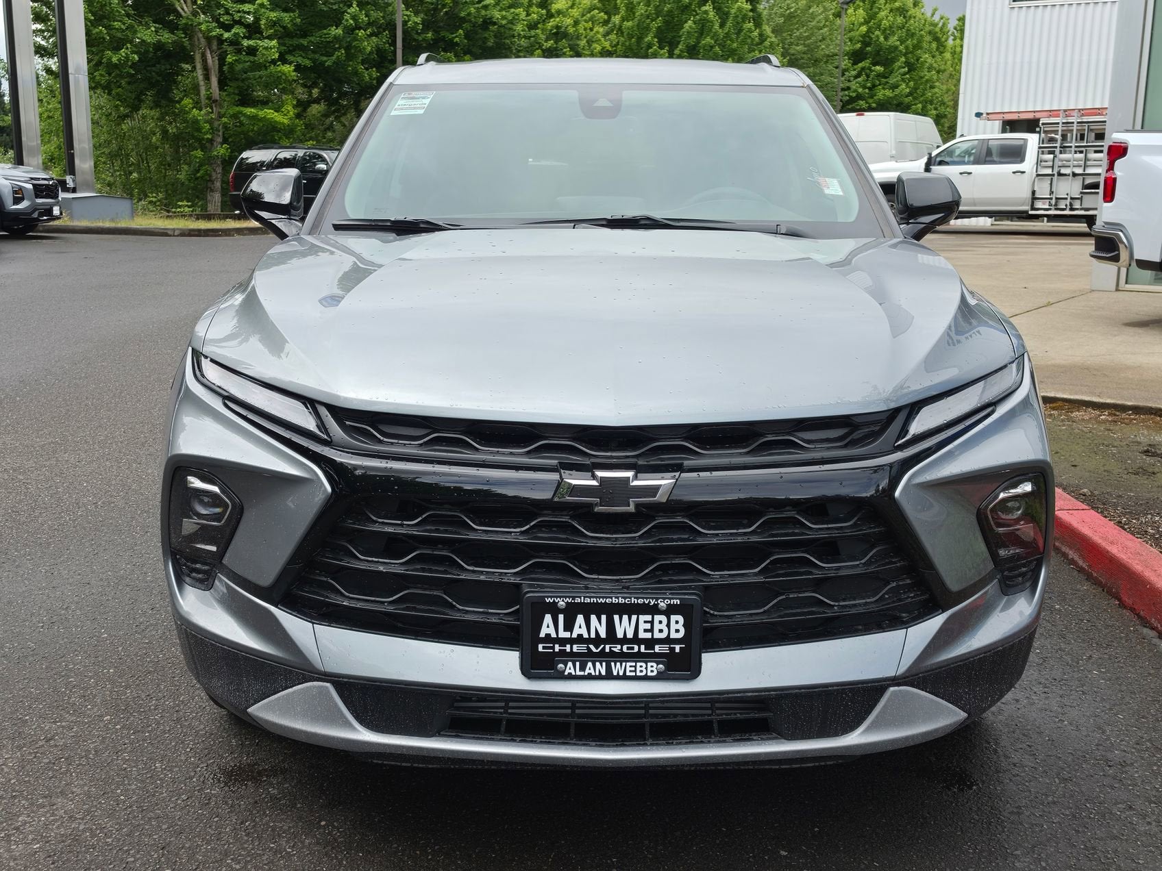 View vehicle photo 2