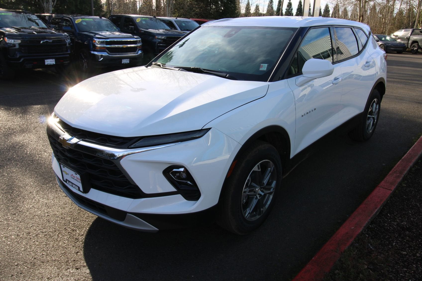 View vehicle photo 7