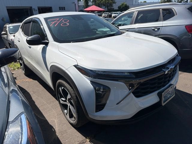 Summit White 2024 Chevrolet Trax SUV / Crossover Front-Wheel Drive Automatic