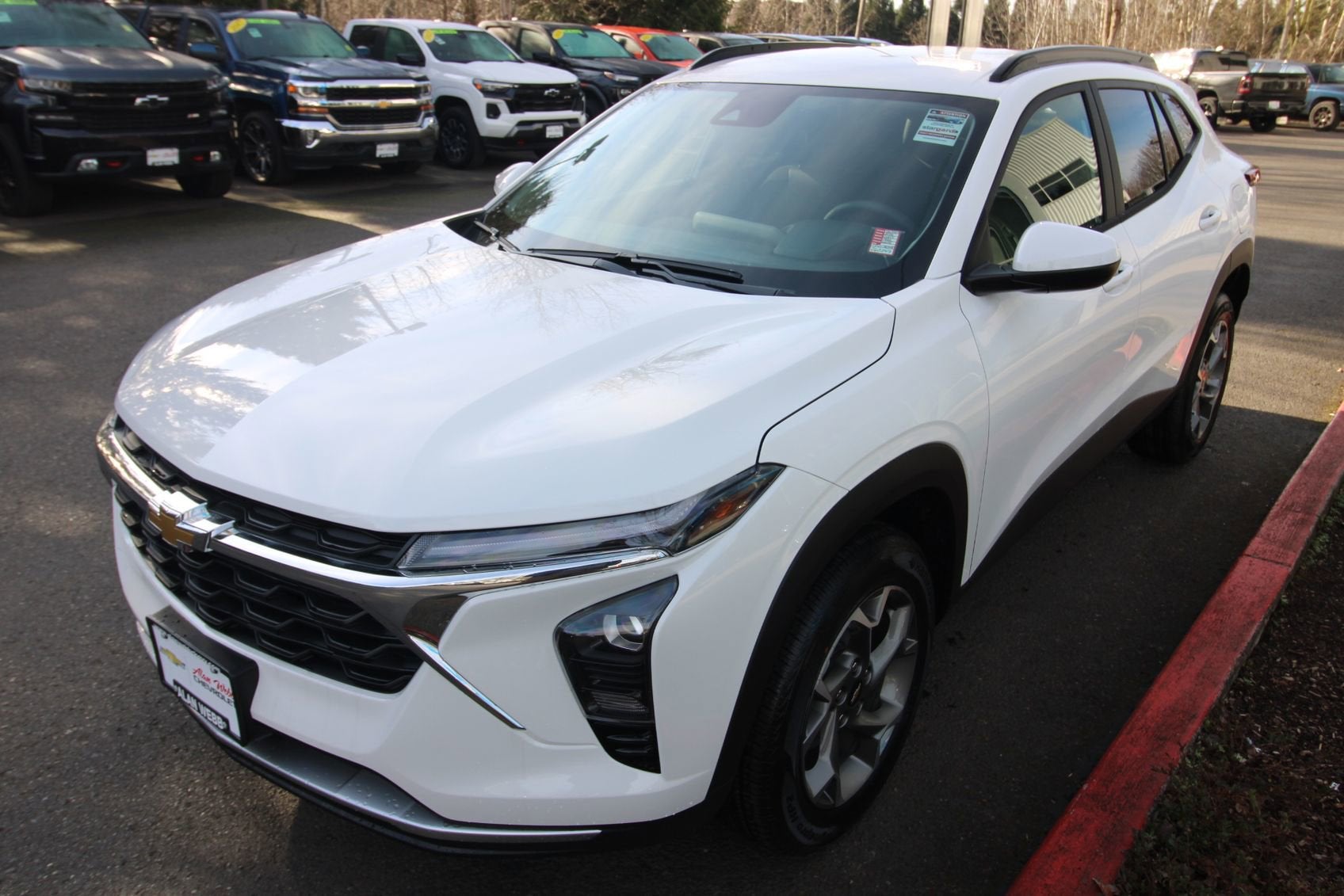 View vehicle photo 7