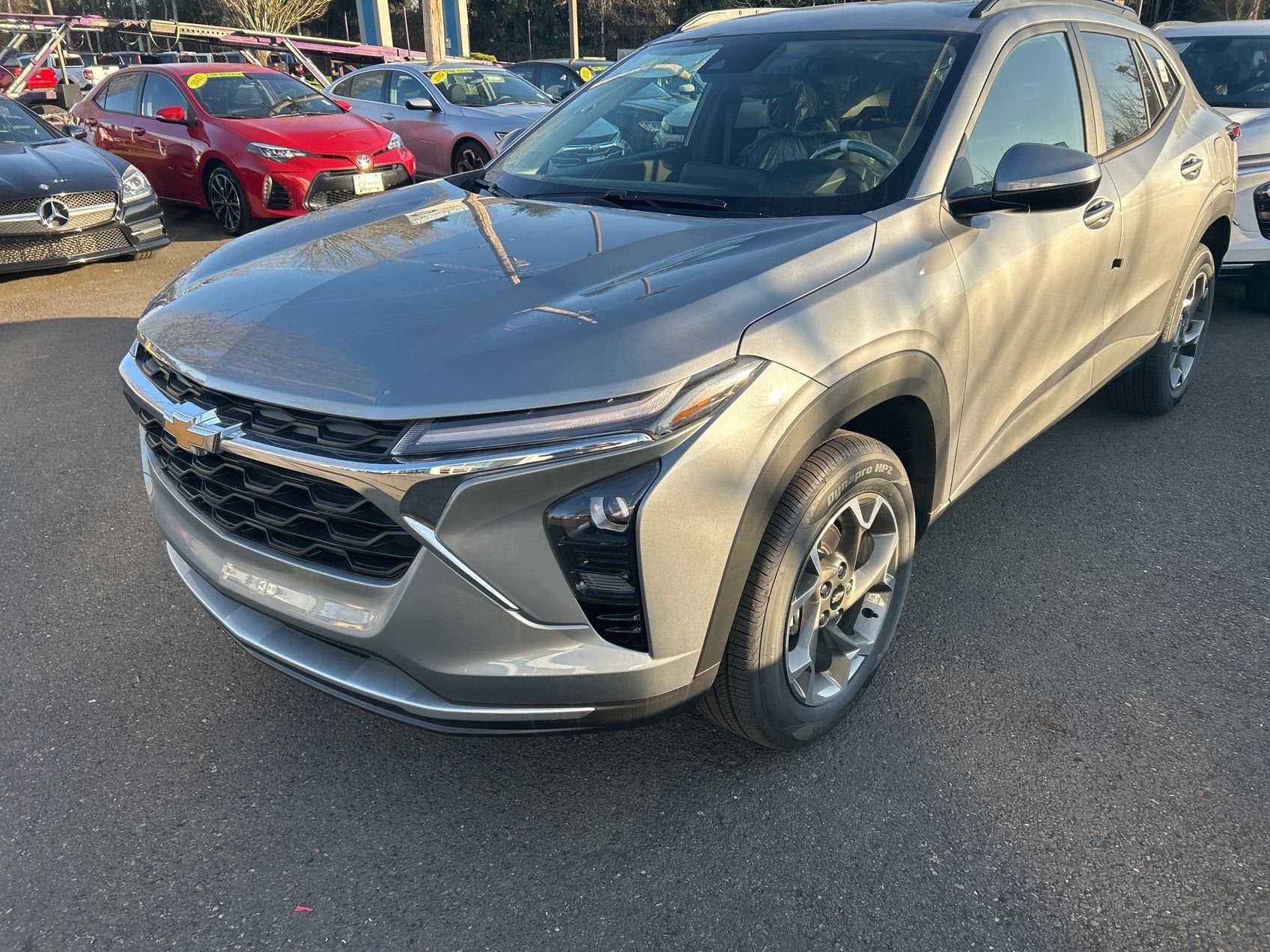 View vehicle photo 2