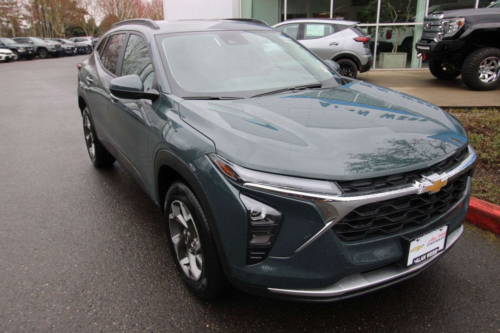 View vehicle photo 2