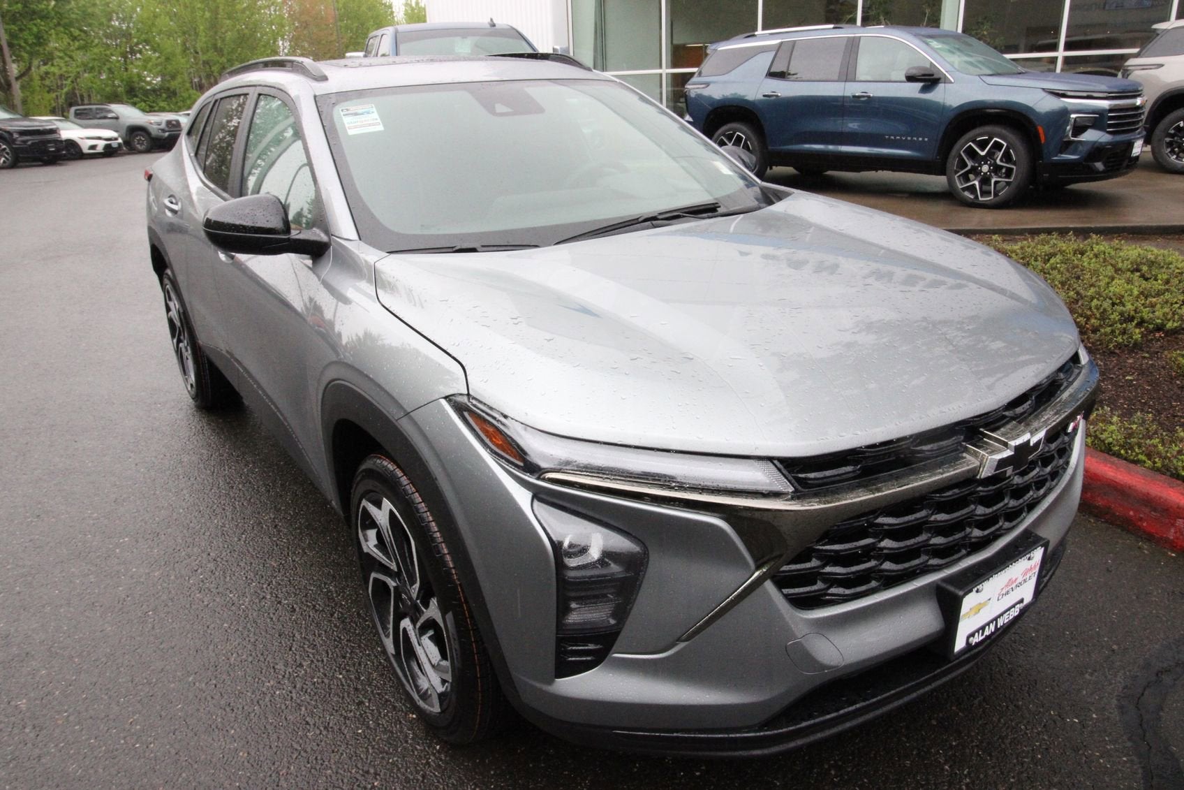 View vehicle photo 2