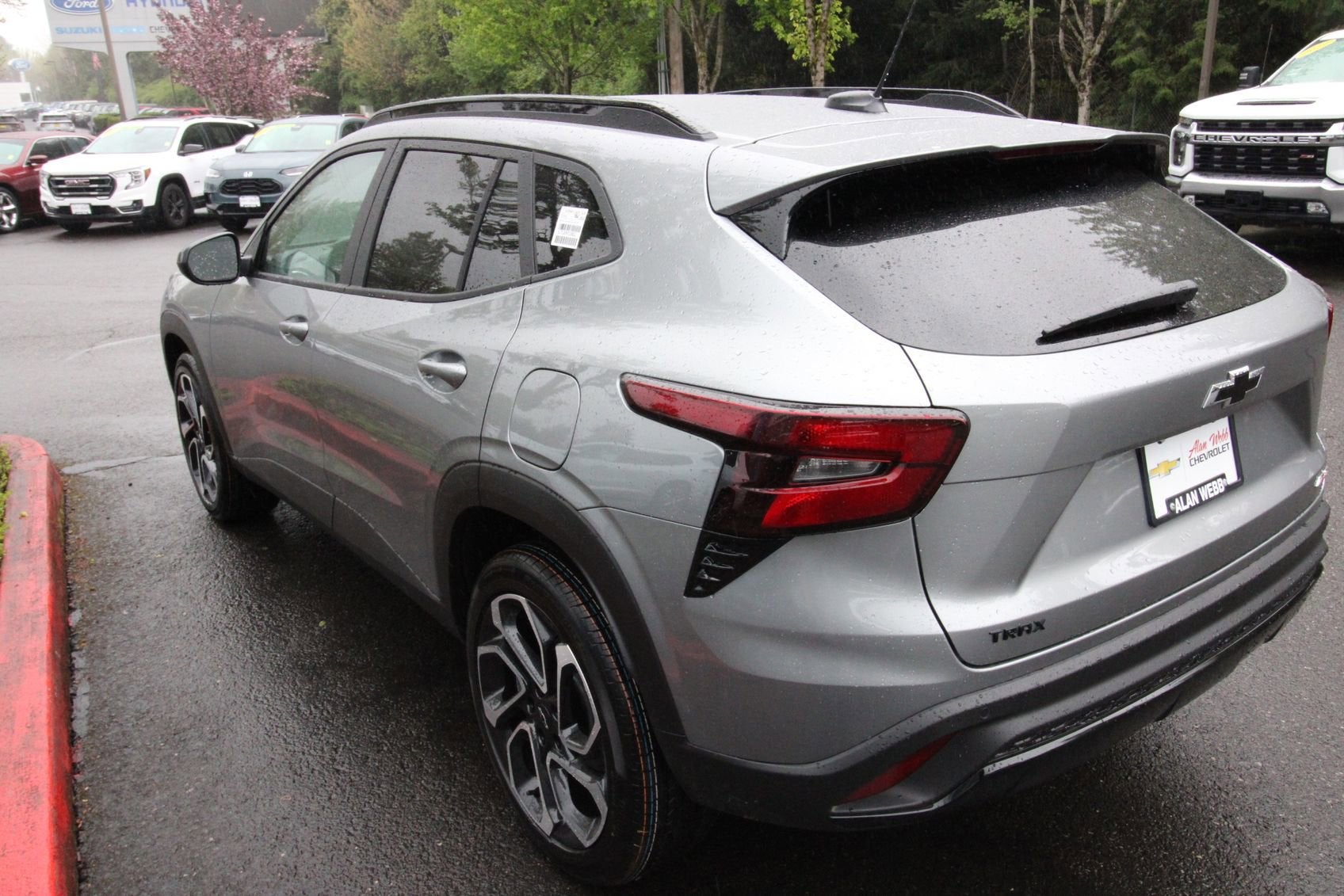 View vehicle photo 6