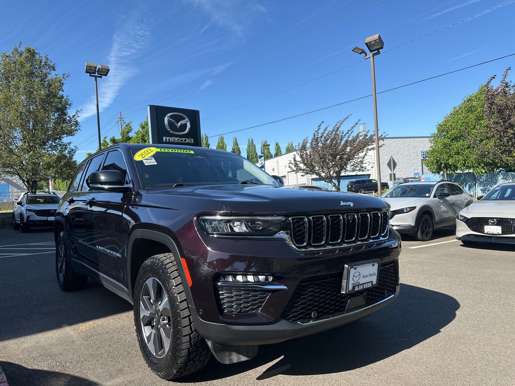 View vehicle photo 5