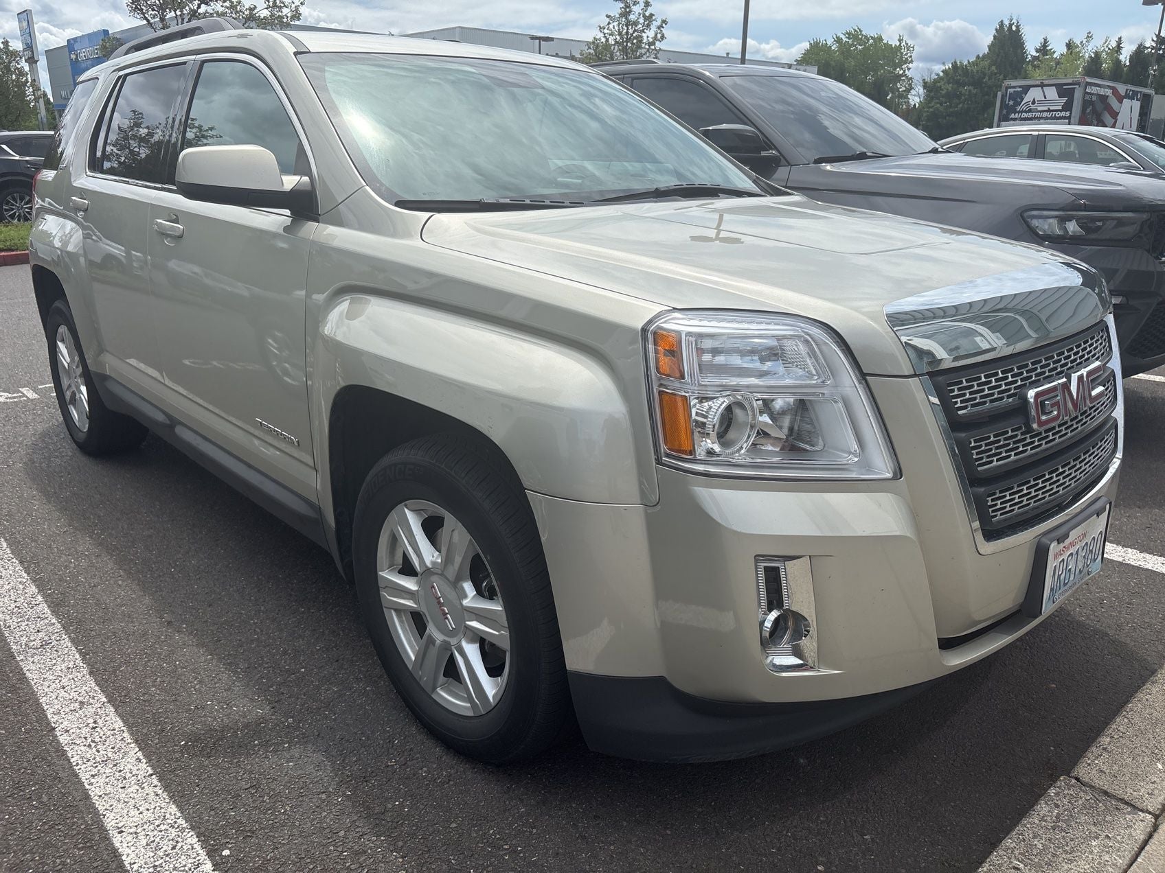 View vehicle photo 2