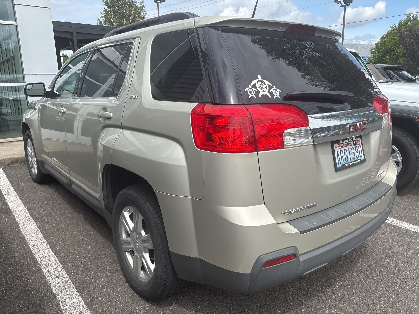 View vehicle photo 4