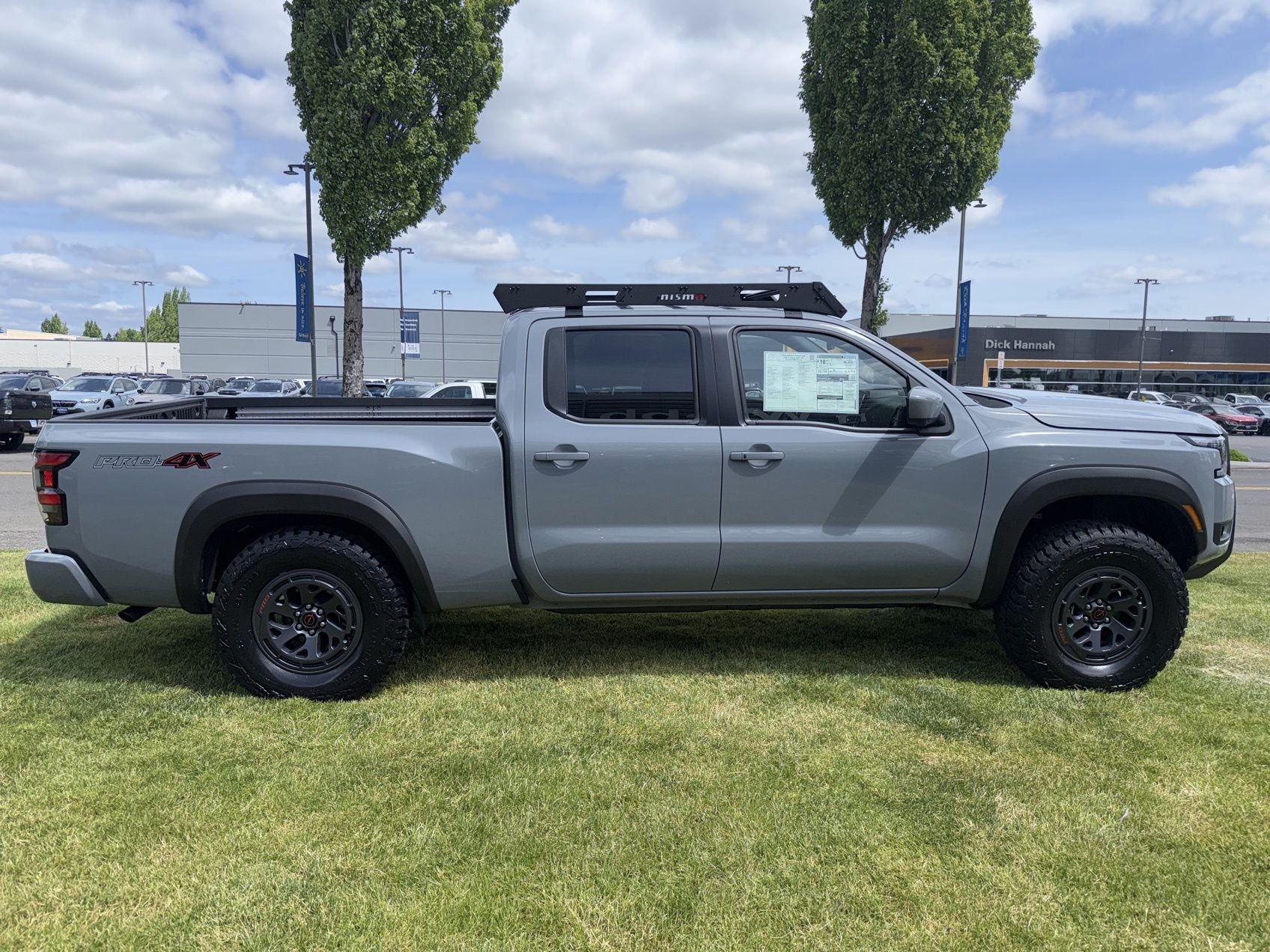 View vehicle photo 6