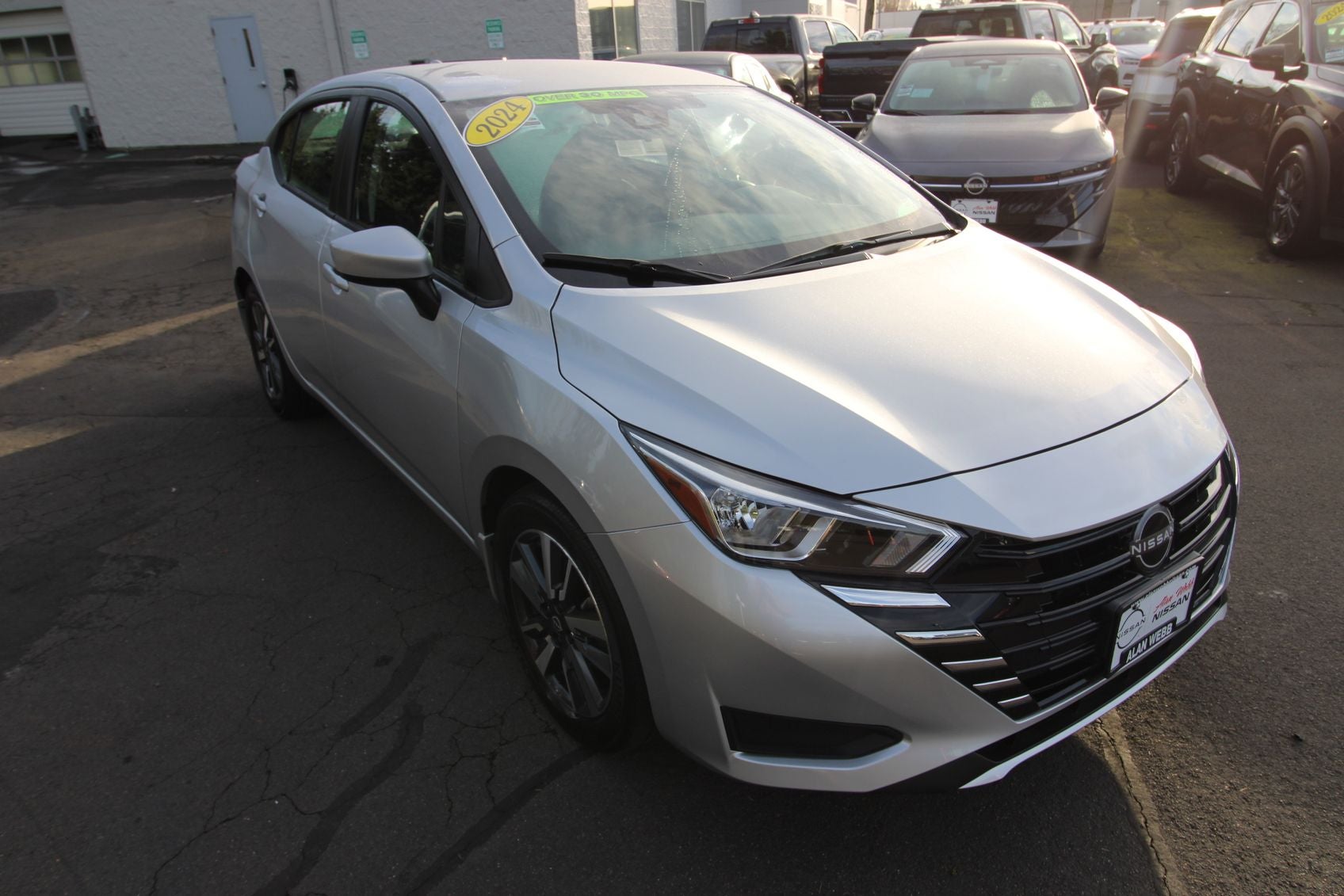 2024 Nissan Versa SV FWD