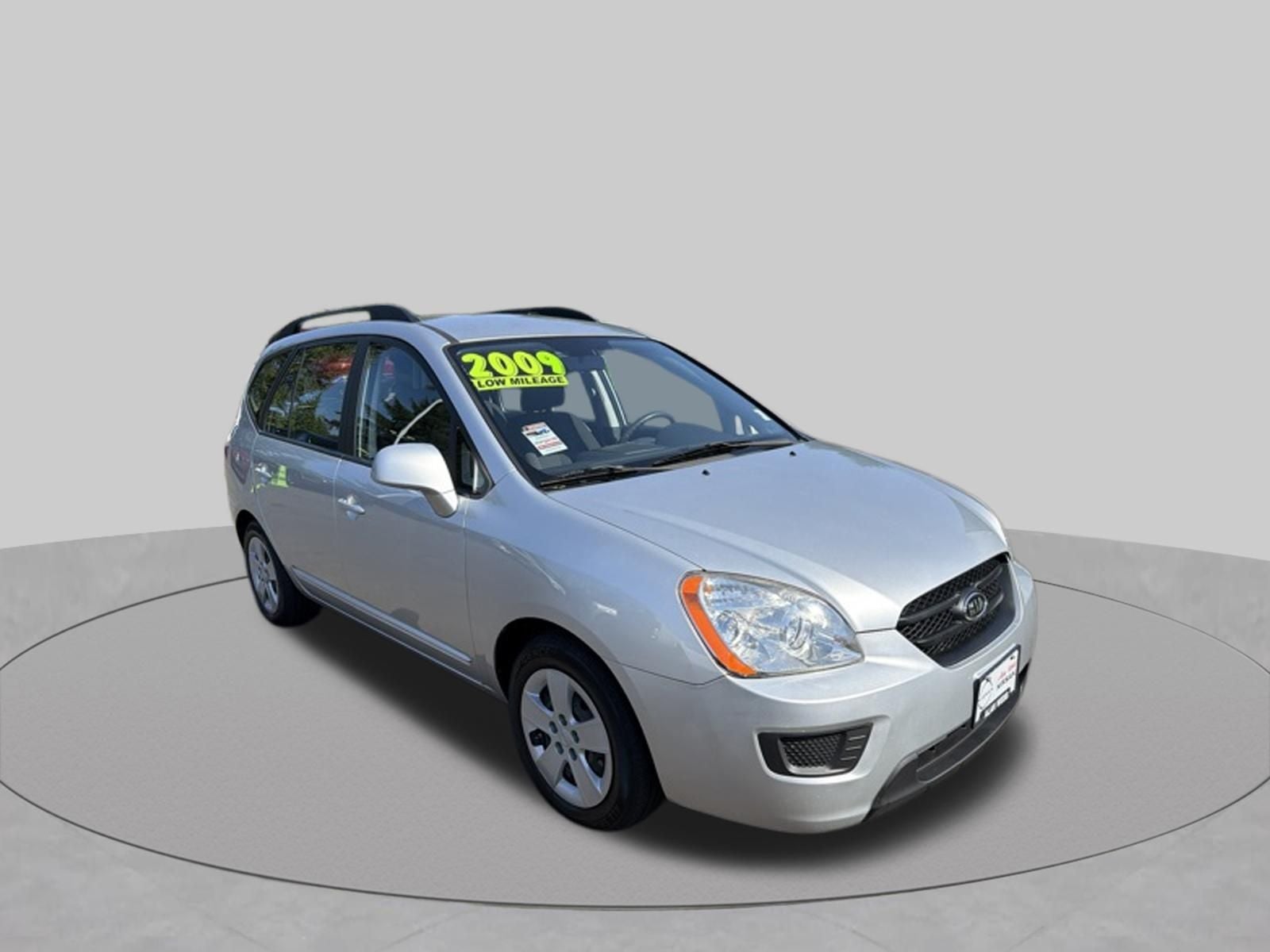  2009 Kia Rondo SUV / Crossover Front-Wheel Drive 4-Speed Automatic