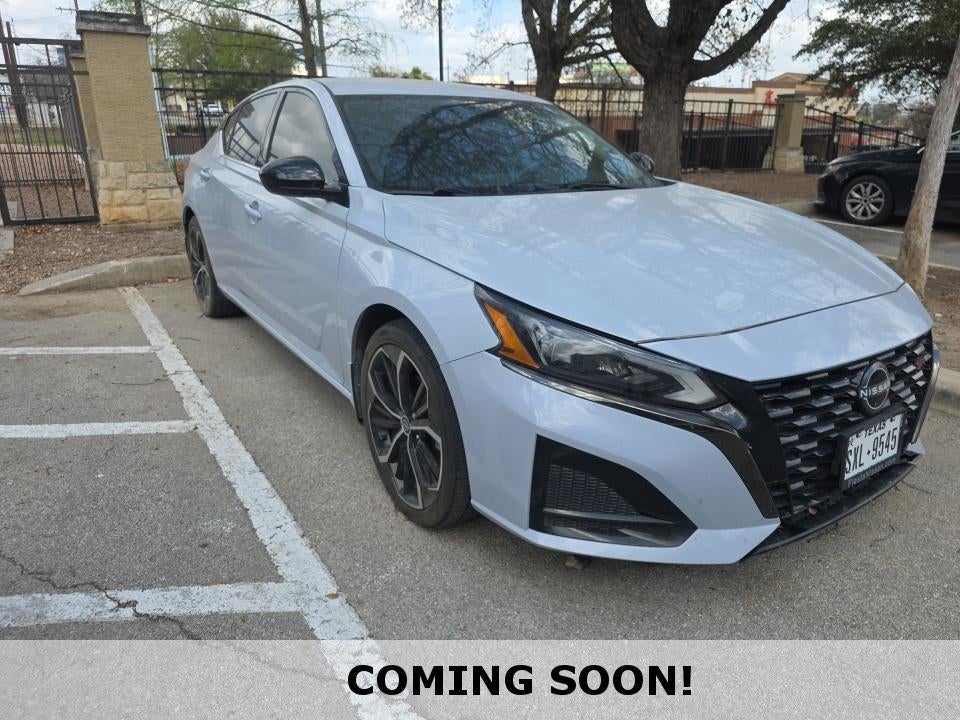 2023 Nissan Altima 2.5 SR FWD