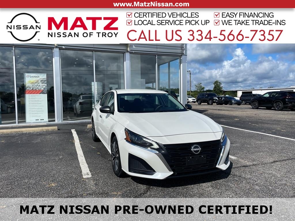 Pearl White Tricoat 2023 Nissan Altima Sedan Front-Wheel Drive Continuously Variable Transmission