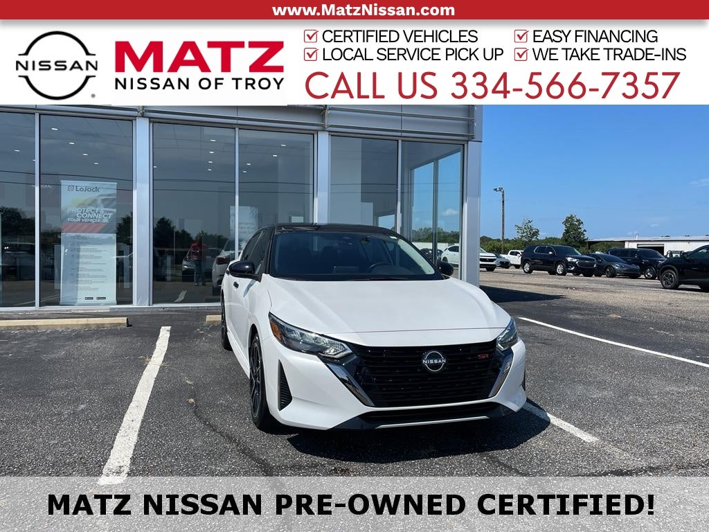 Aspen White Tricoat/Super Black 2025 Nissan Sentra Sedan Front-Wheel Drive Continuously Variable Transmission