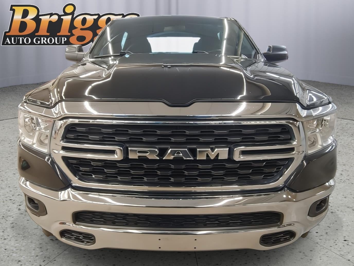 View vehicle photo 2