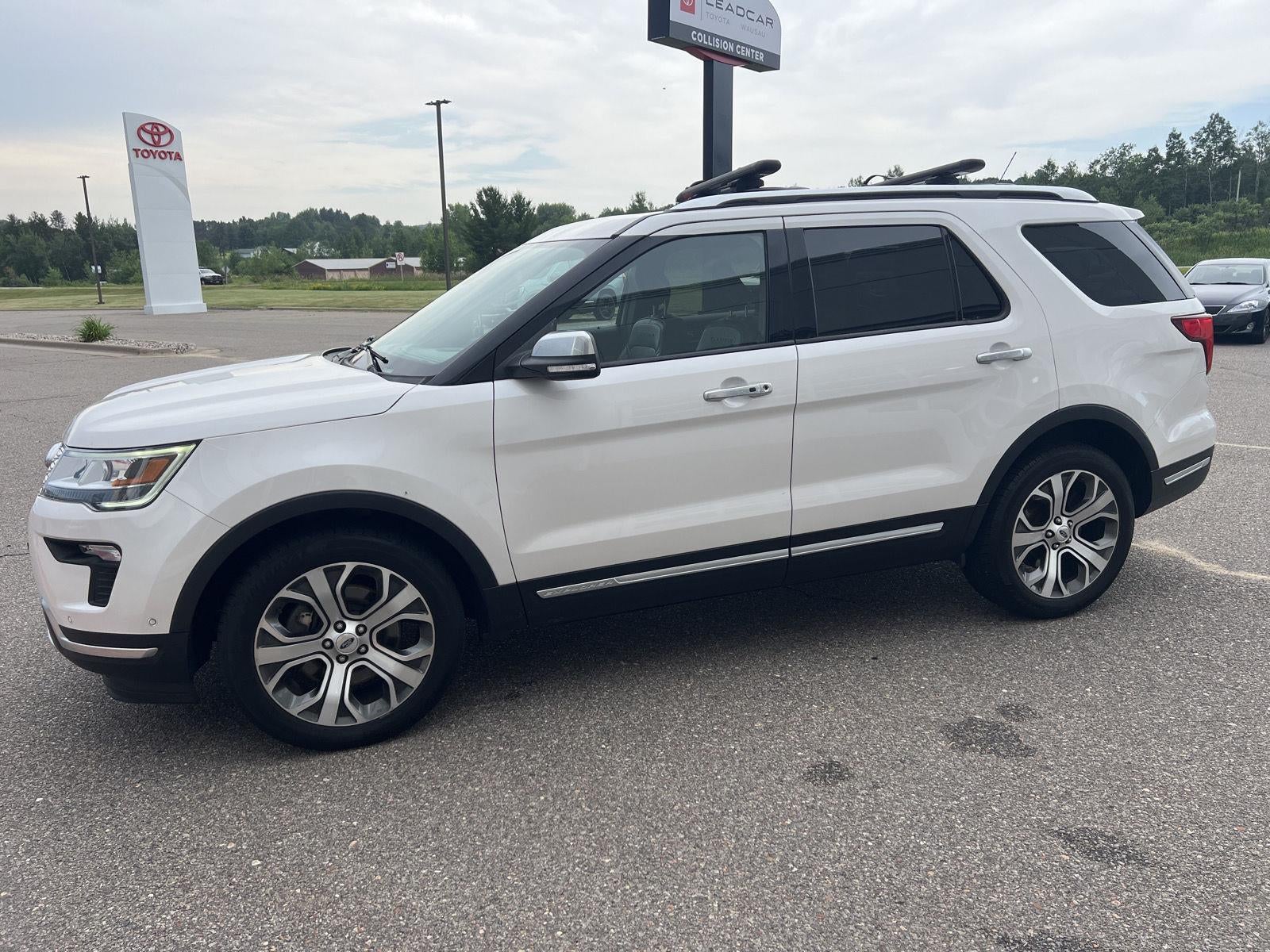 View vehicle photo 5