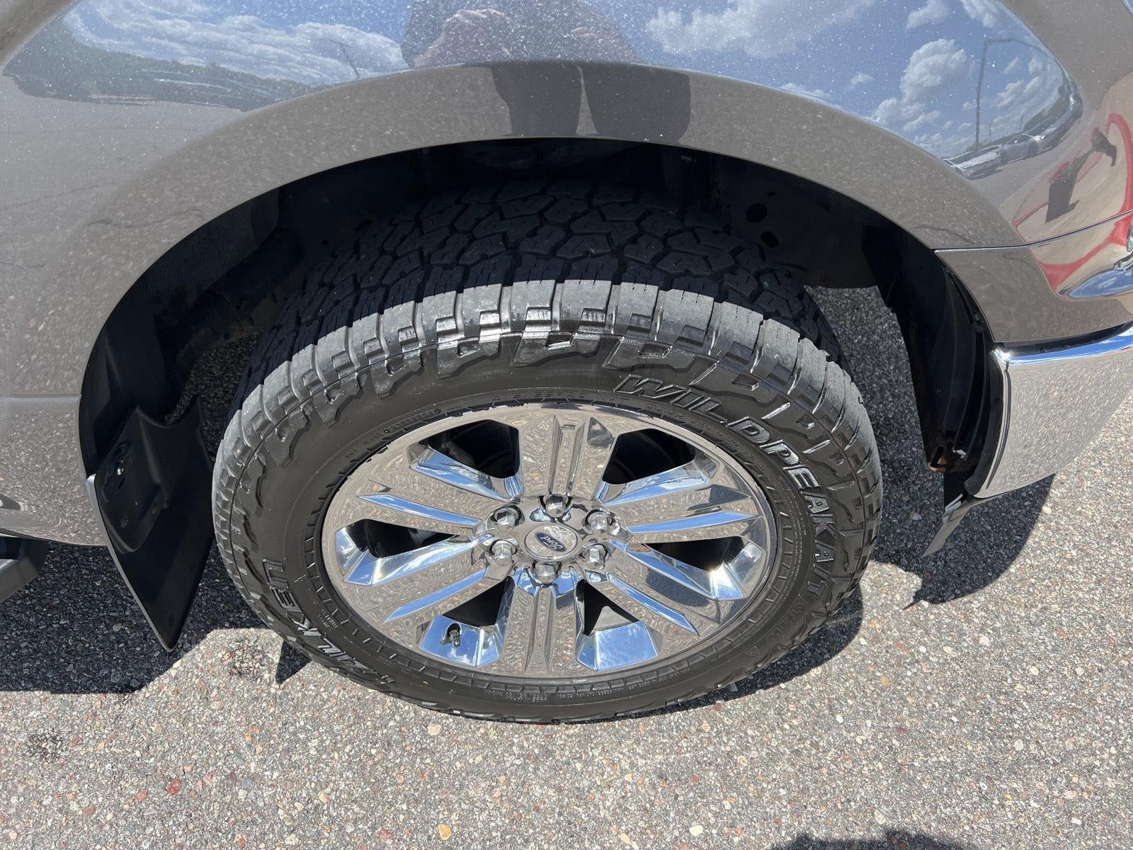 View vehicle photo 6