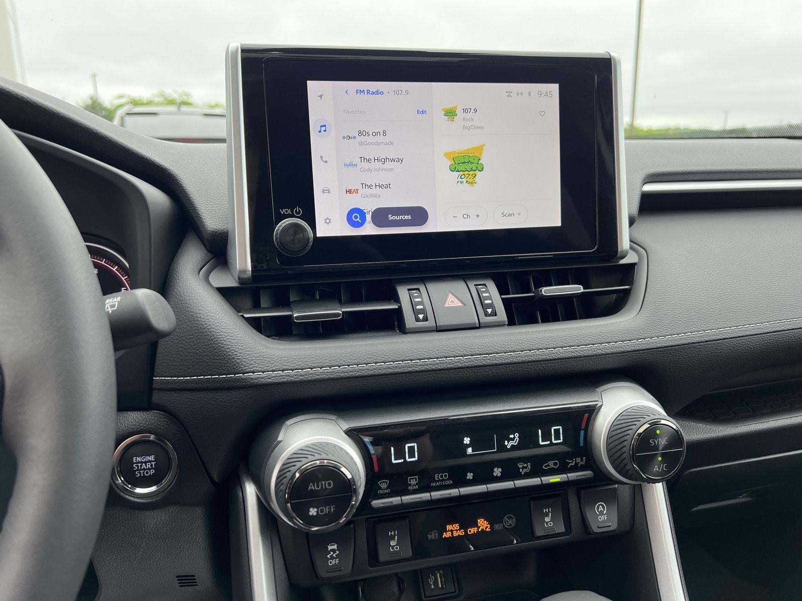 View vehicle photo 7