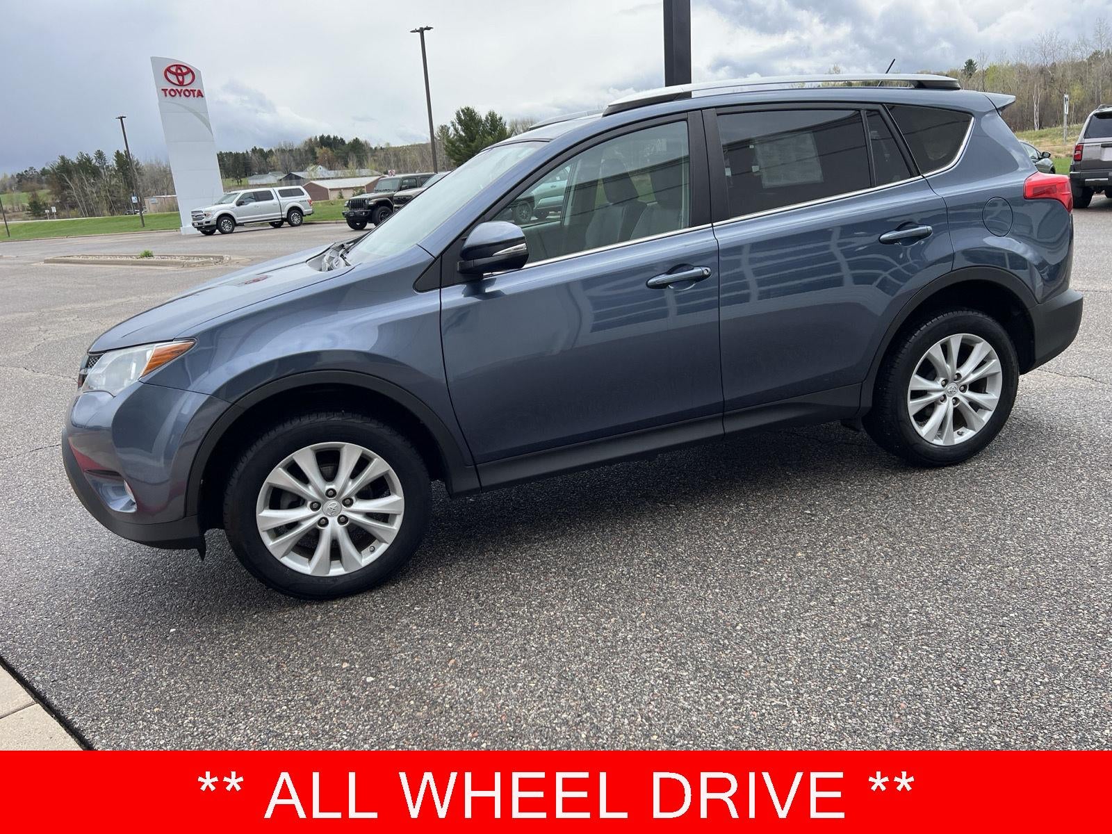 View vehicle photo 6