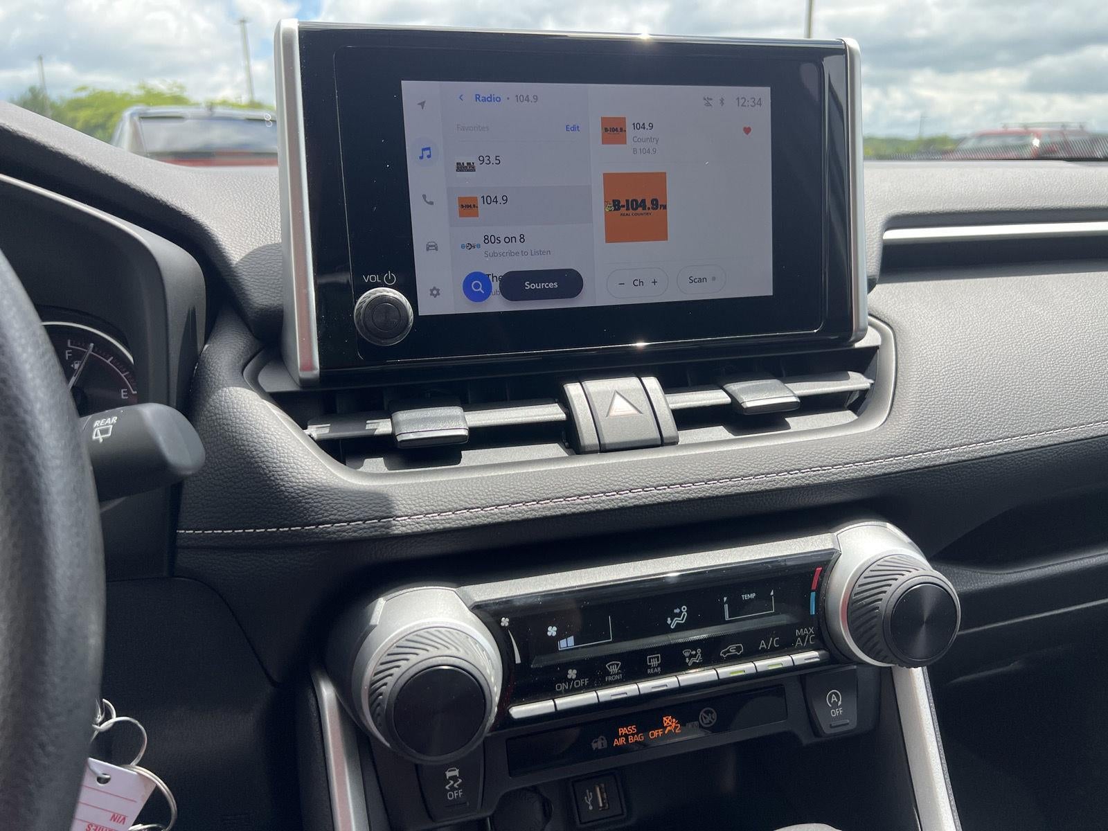 View vehicle photo 5