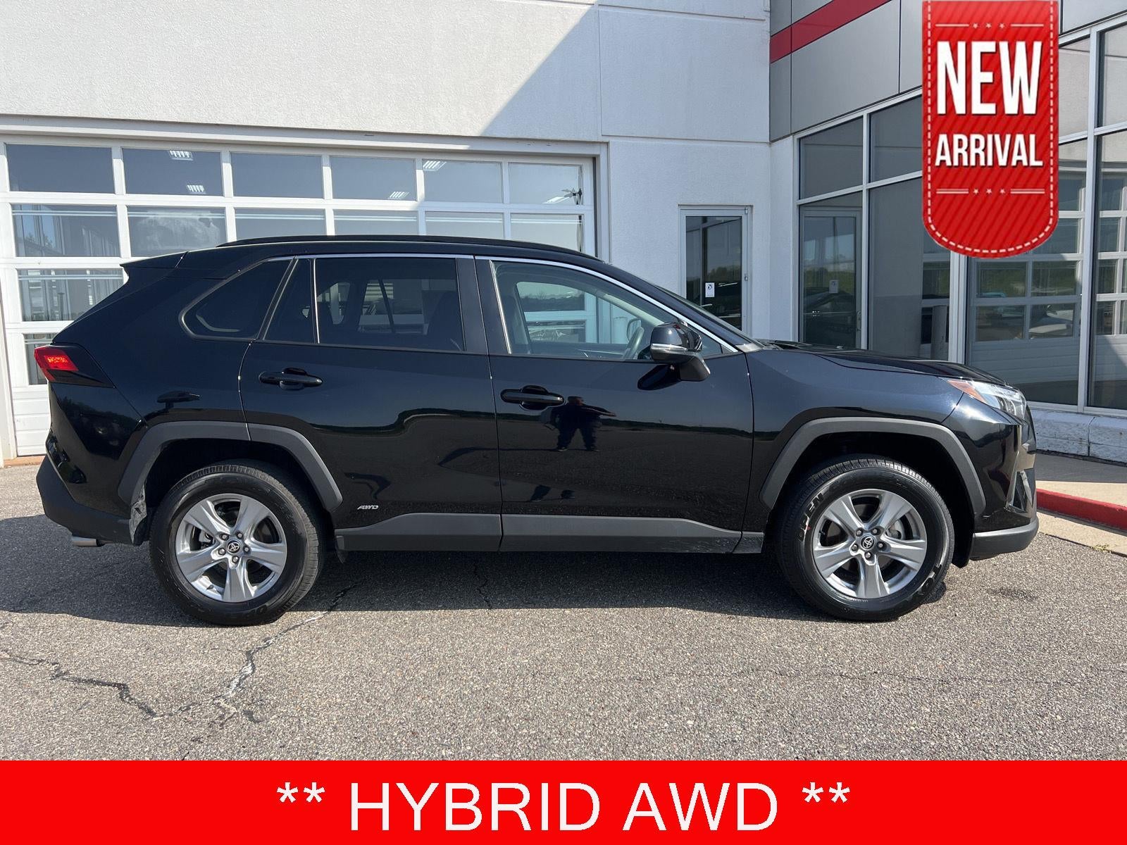  2025 Toyota RAV4 Hybrid XLE AWD   