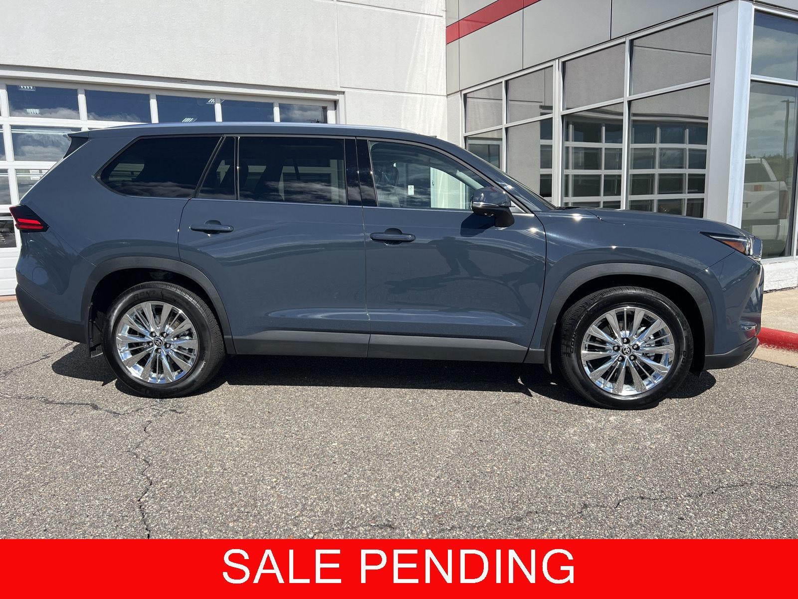  2026 Toyota Grand Highlander Platinum AWD   